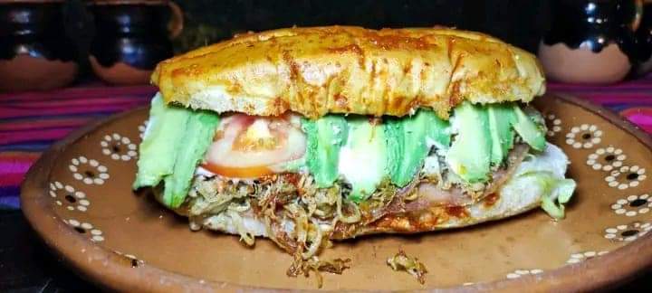 Los Candiles Antojitos image 7