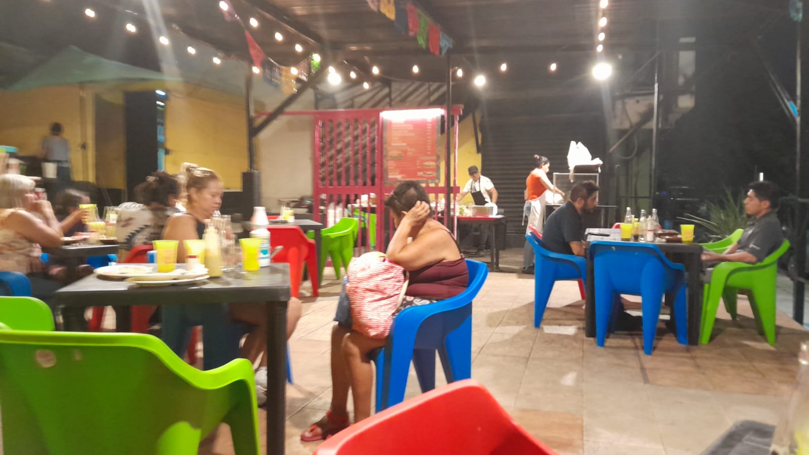 Los Candiles Antojitos image 8