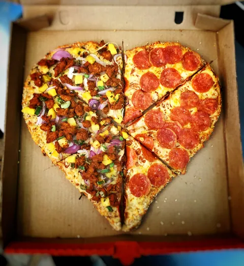 Nine Minutes Pizza image 2