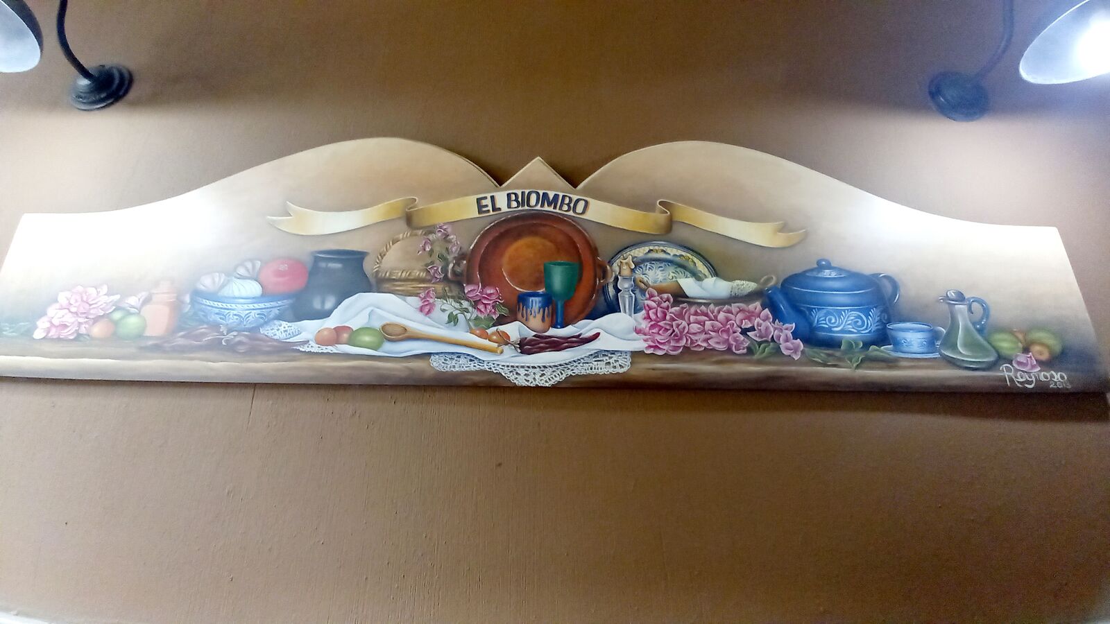 El Biombo image 10