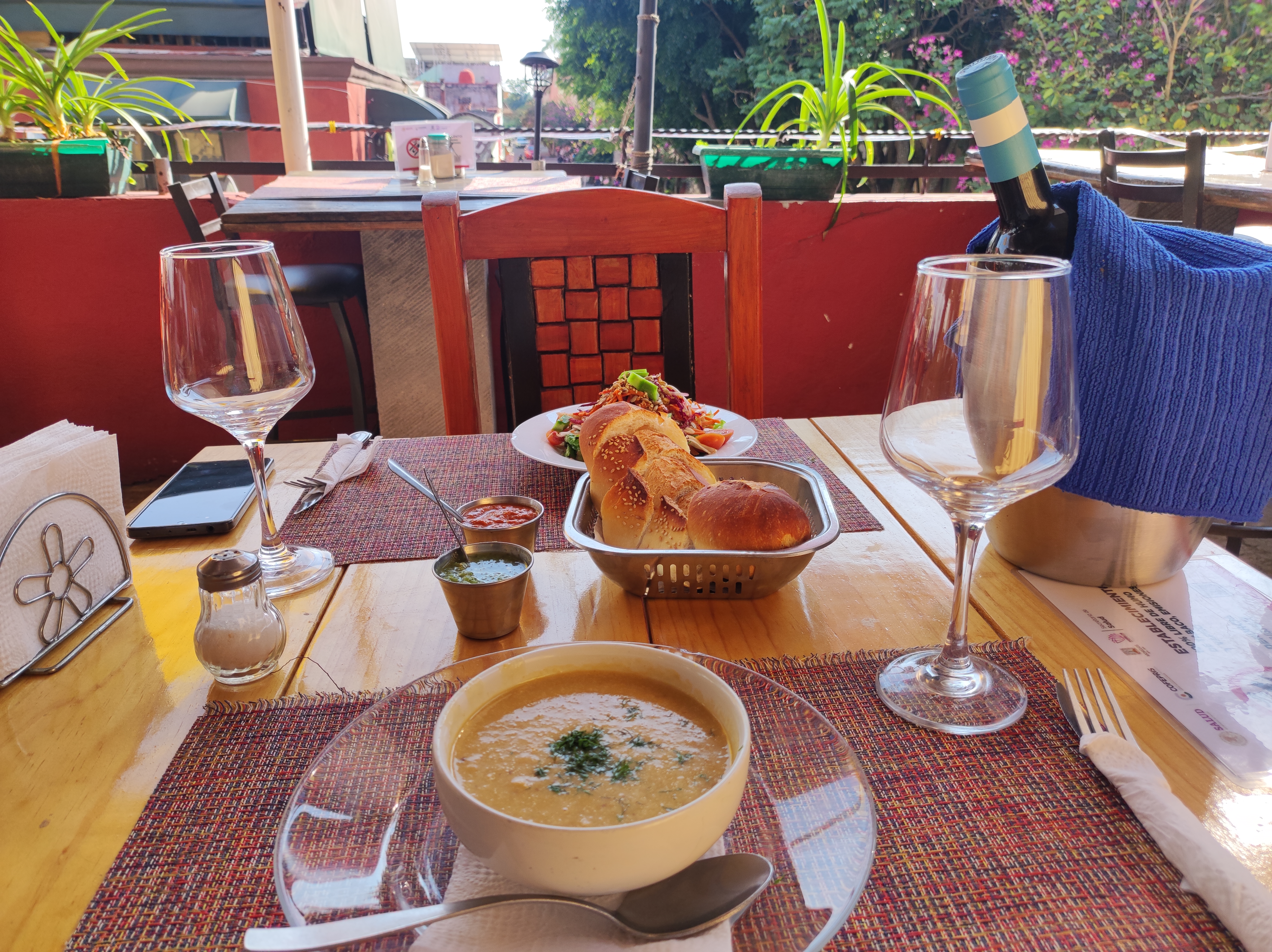 Le Pastis Bistro image 5