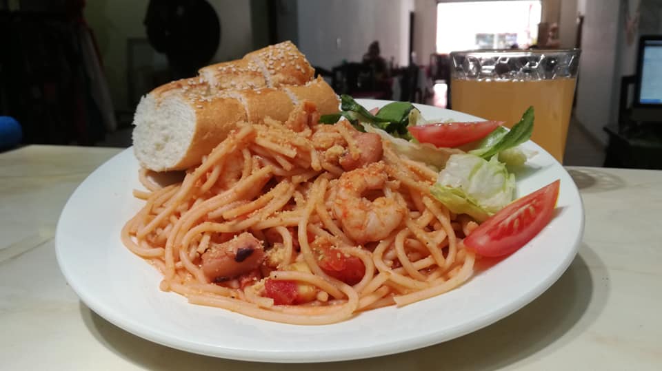 Calle Real Restaurante image 4