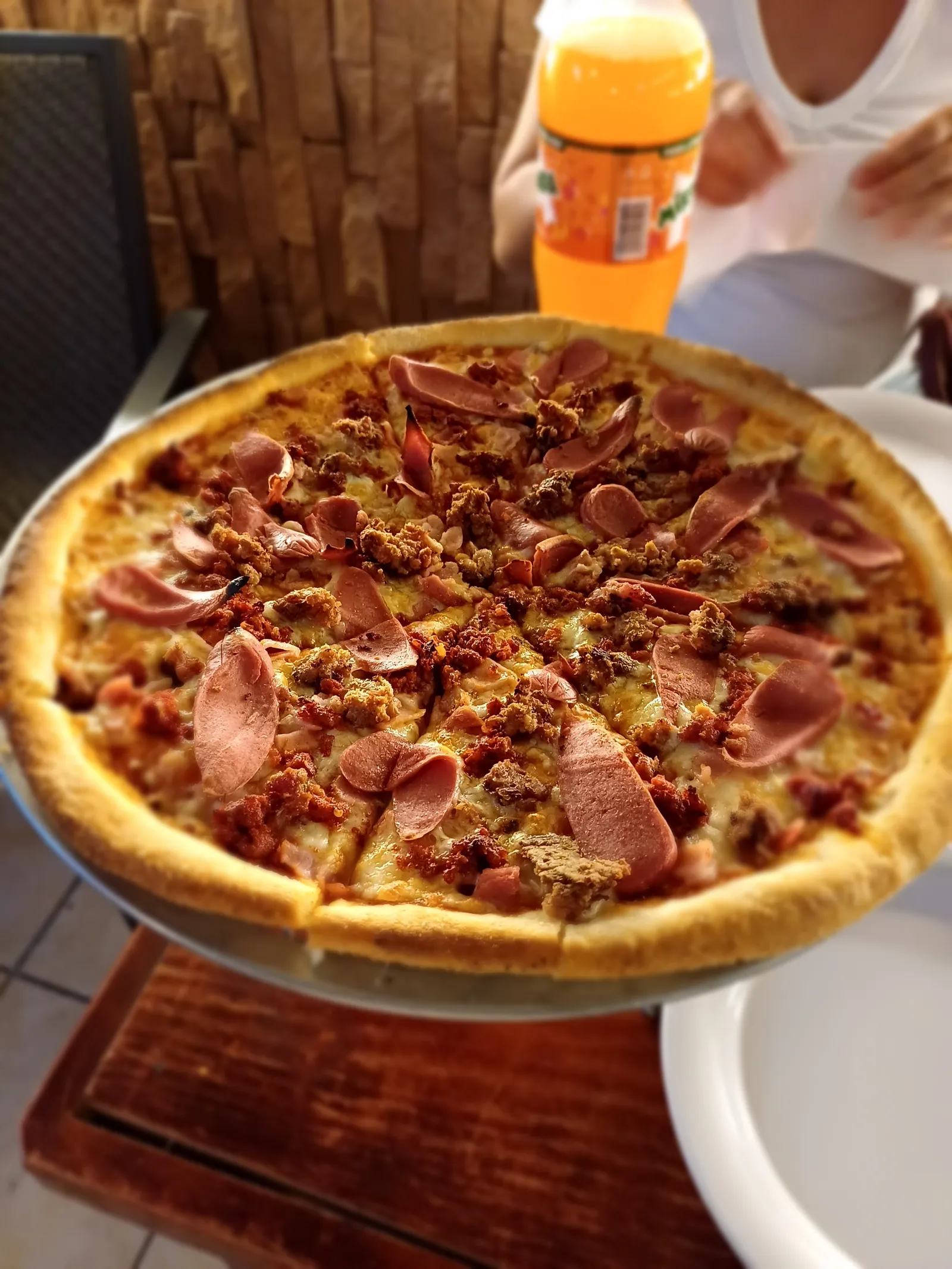 Faustino's pizza image 2