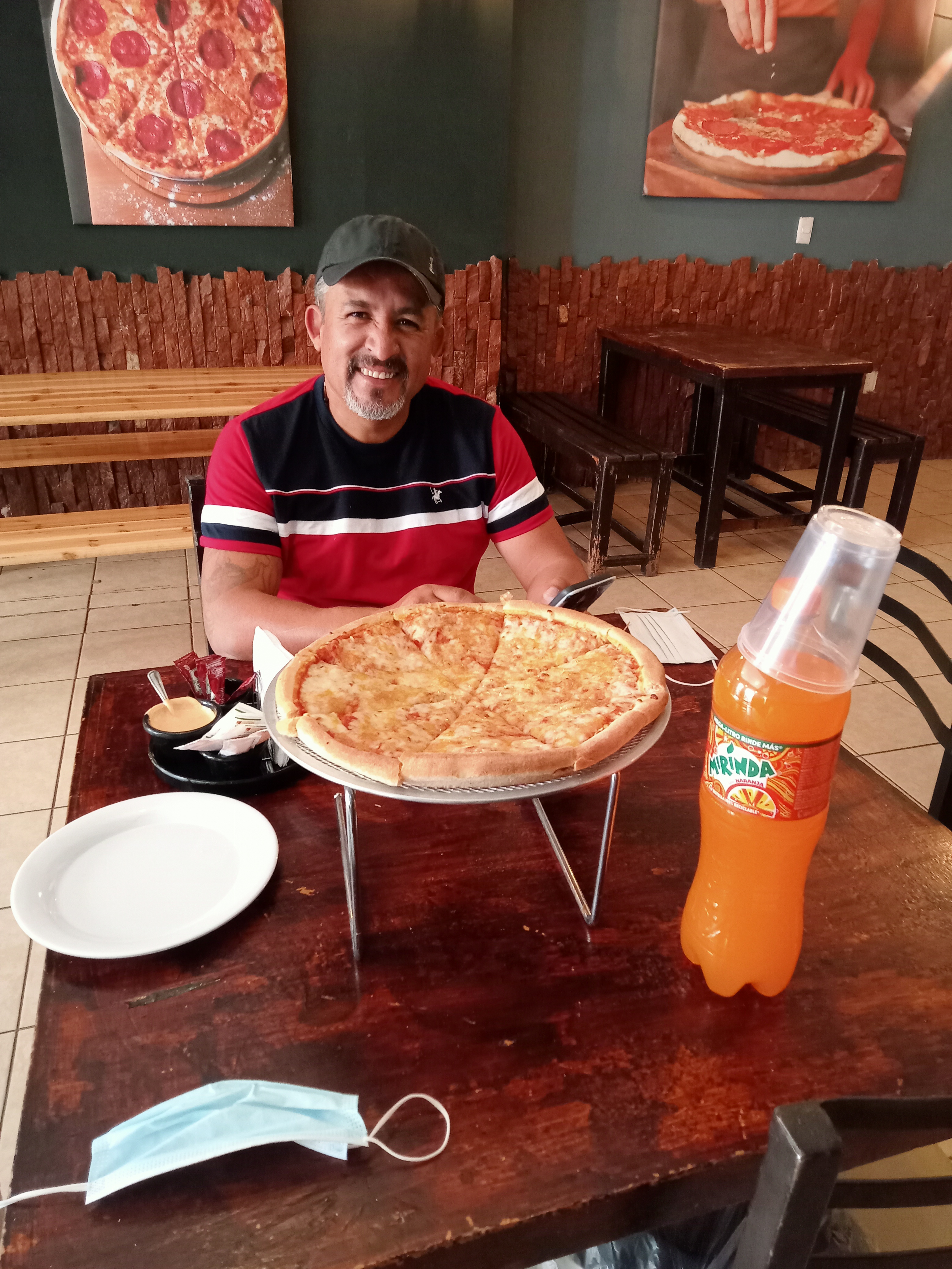 Faustino's pizza image 3