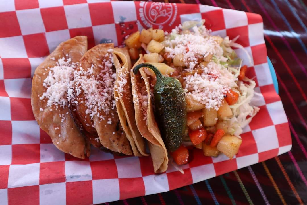 Las Chulas cenaduria image 1