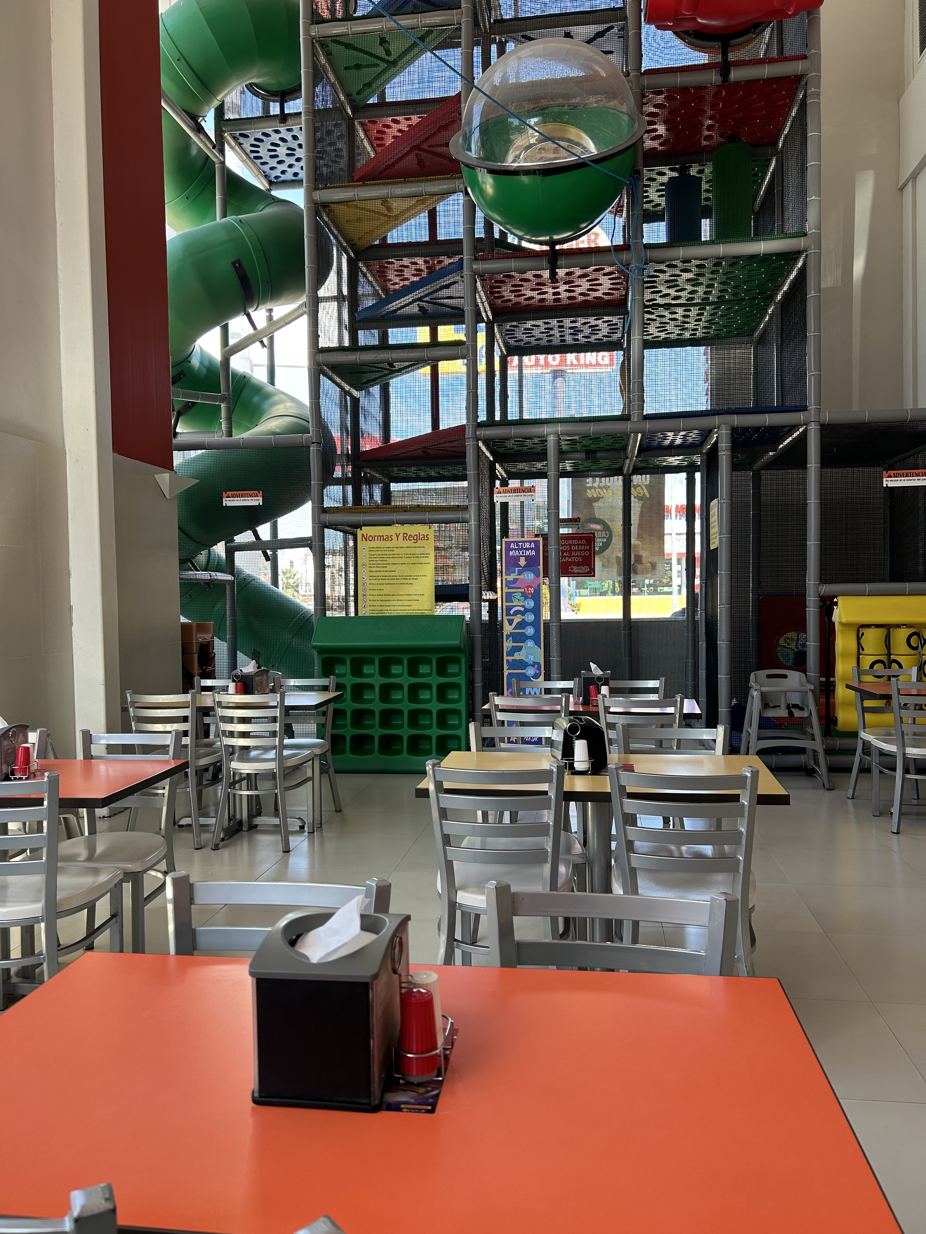 Carl's Jr. Tula de Allende image 7