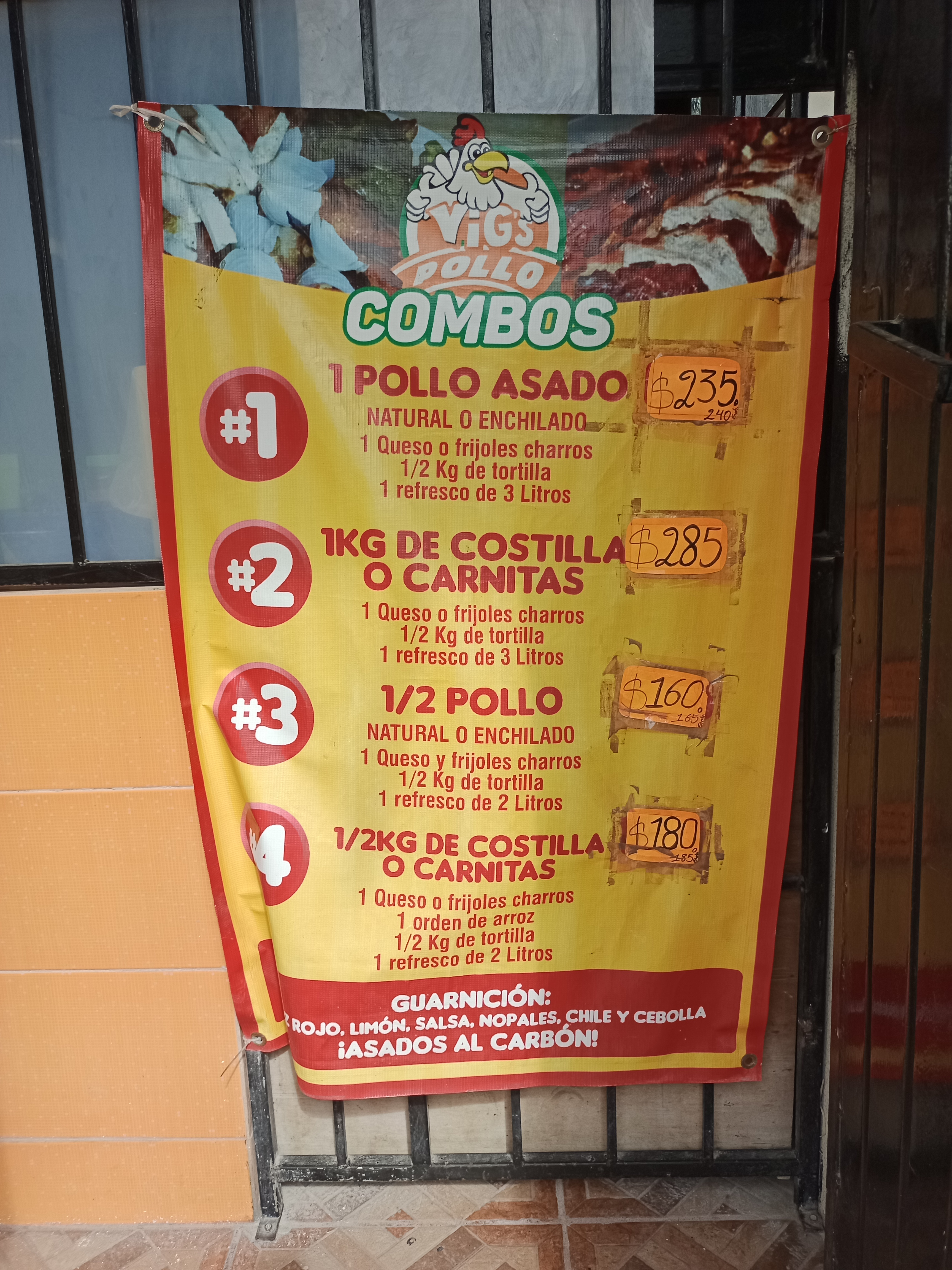 VIG`S POLLO suc. amapolas image 9