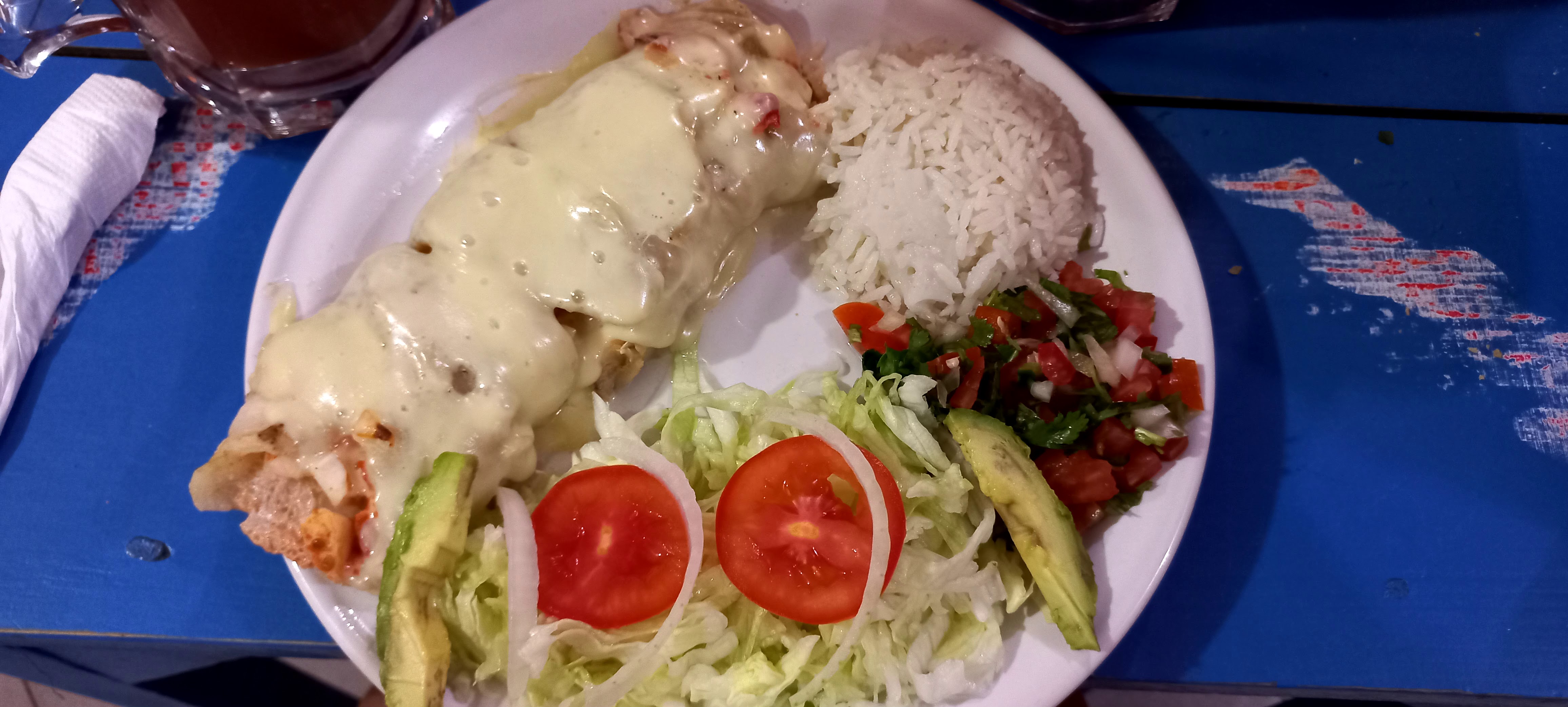 Coctelería El Tampico image 7