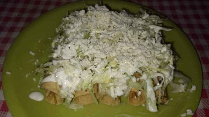 Antojitos la güera image 5