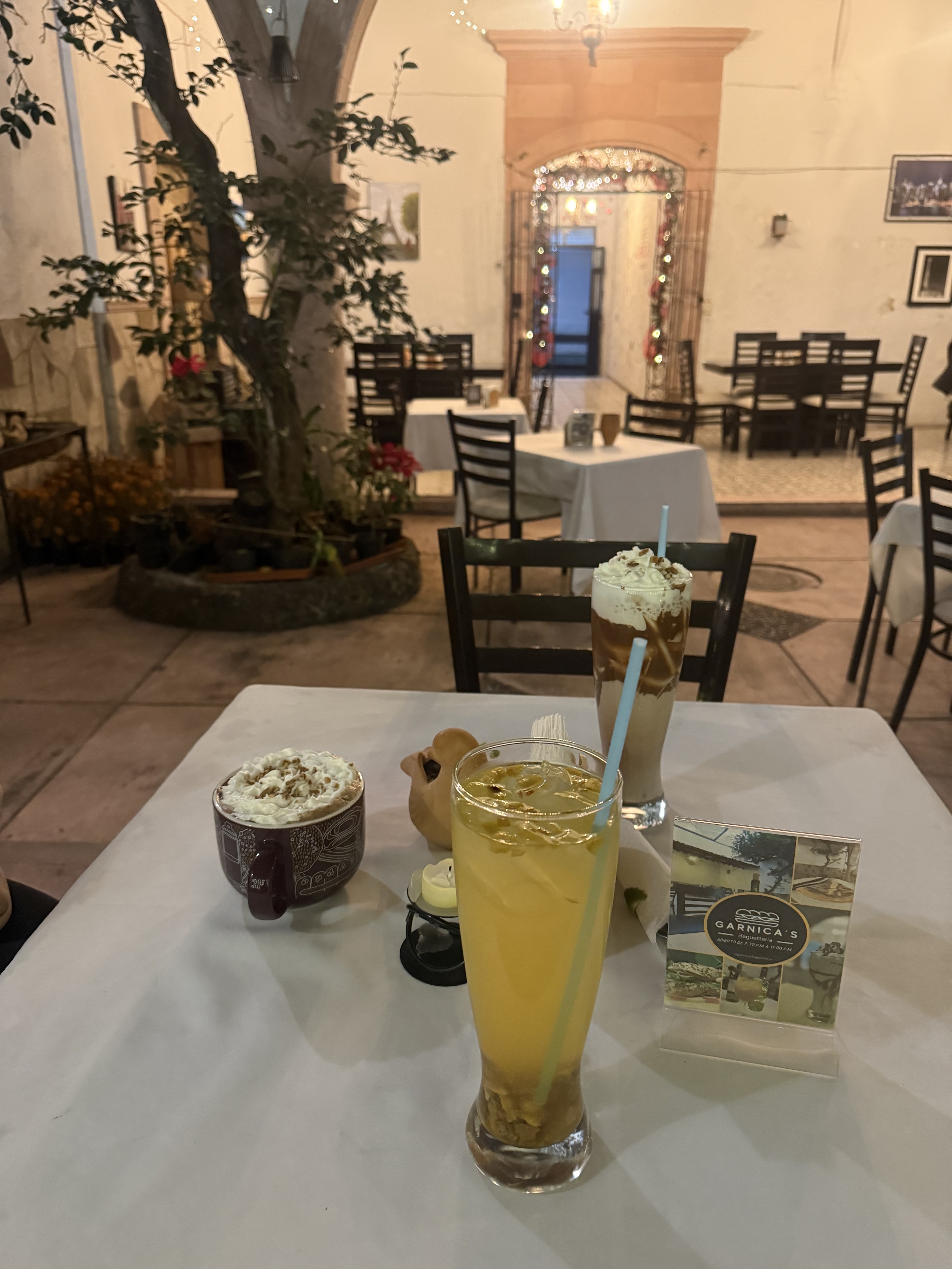 Garnica´s Baguettería image 4