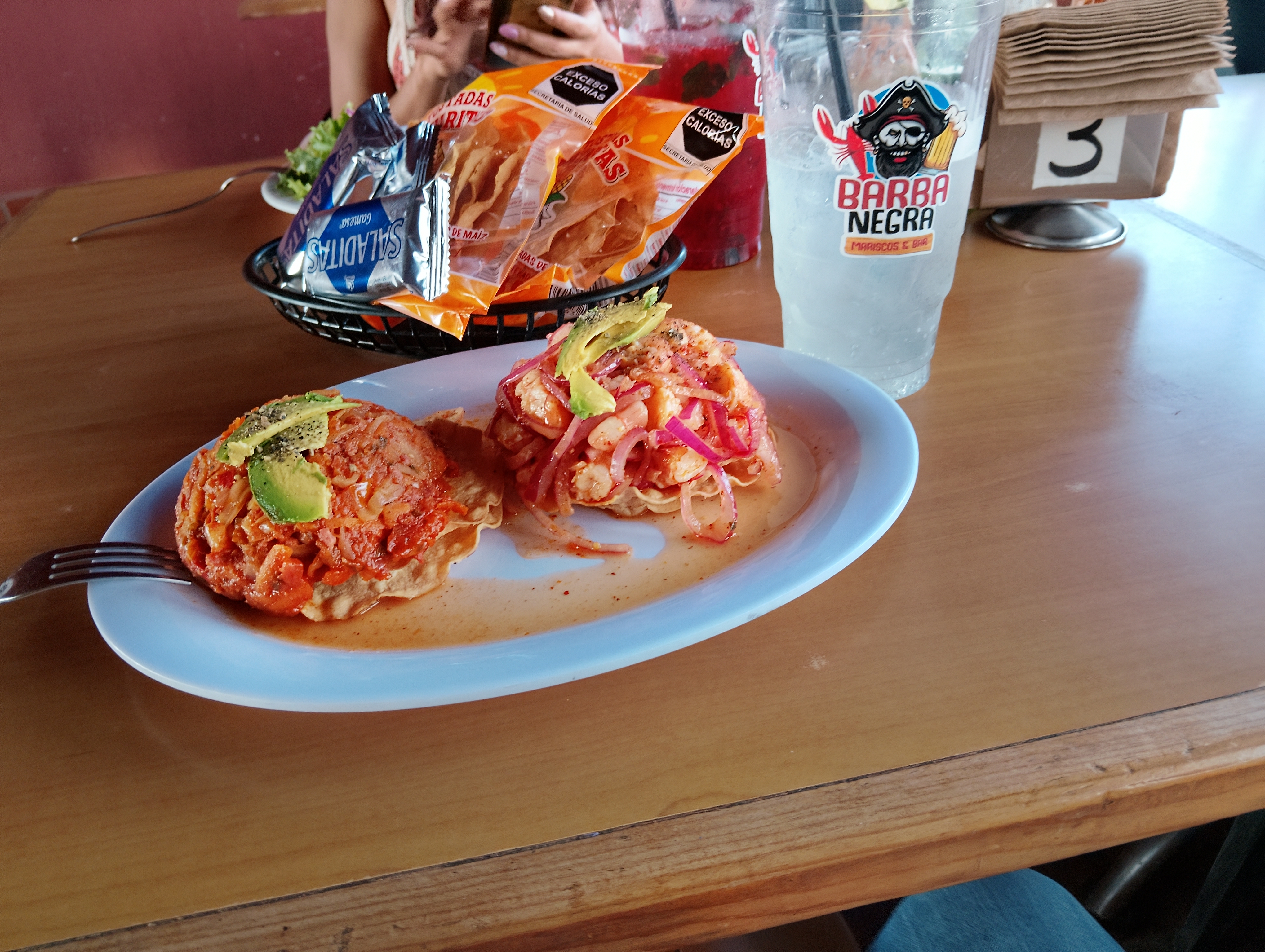 Barba negra mariscos y bar image 1