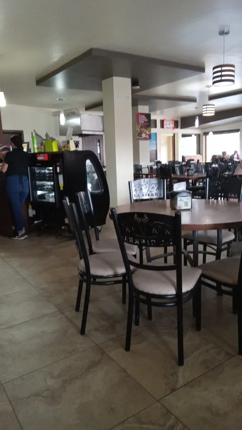 Pizzeria La Sierra image 3