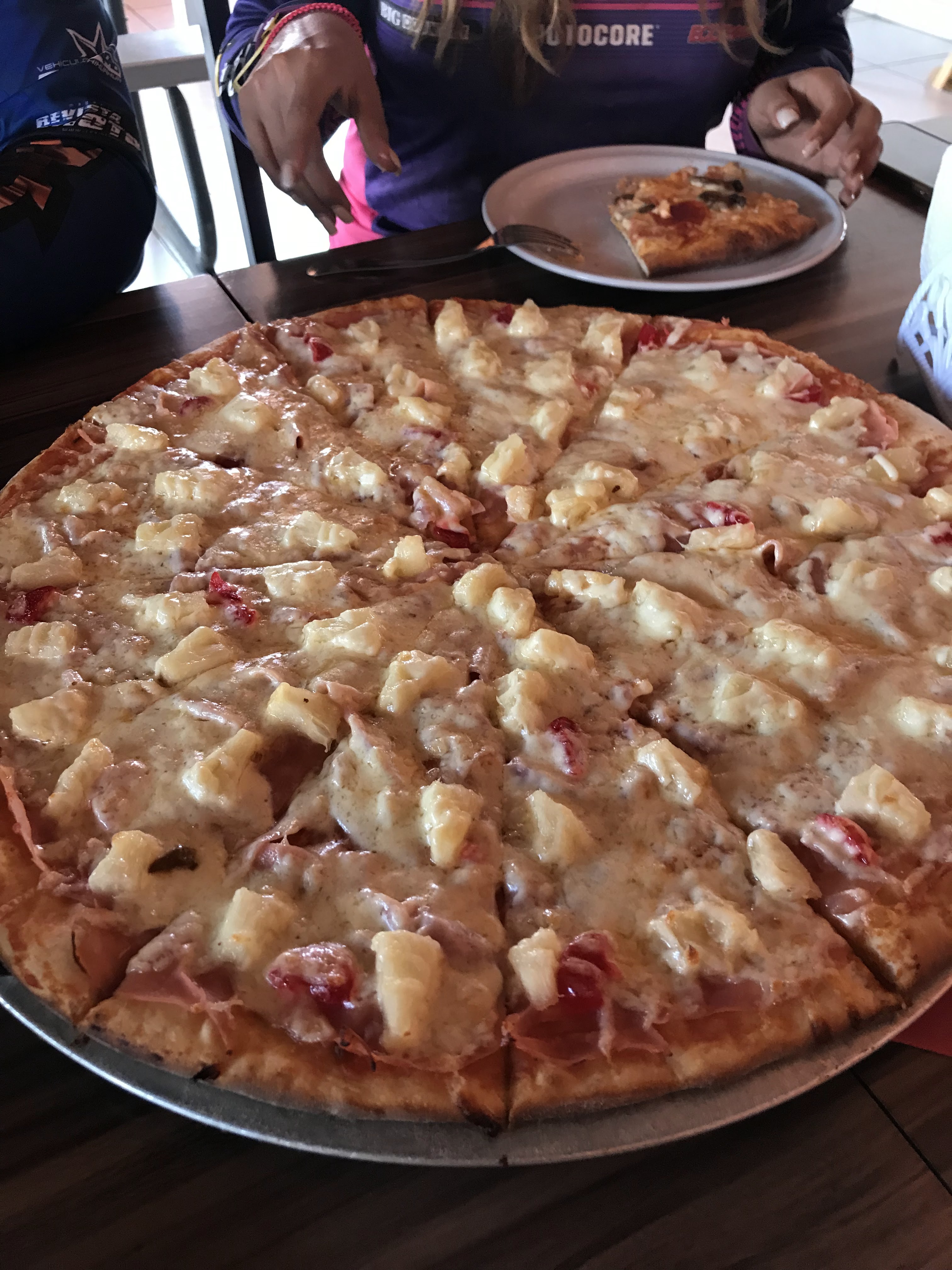 Yoloví Pizza image 3