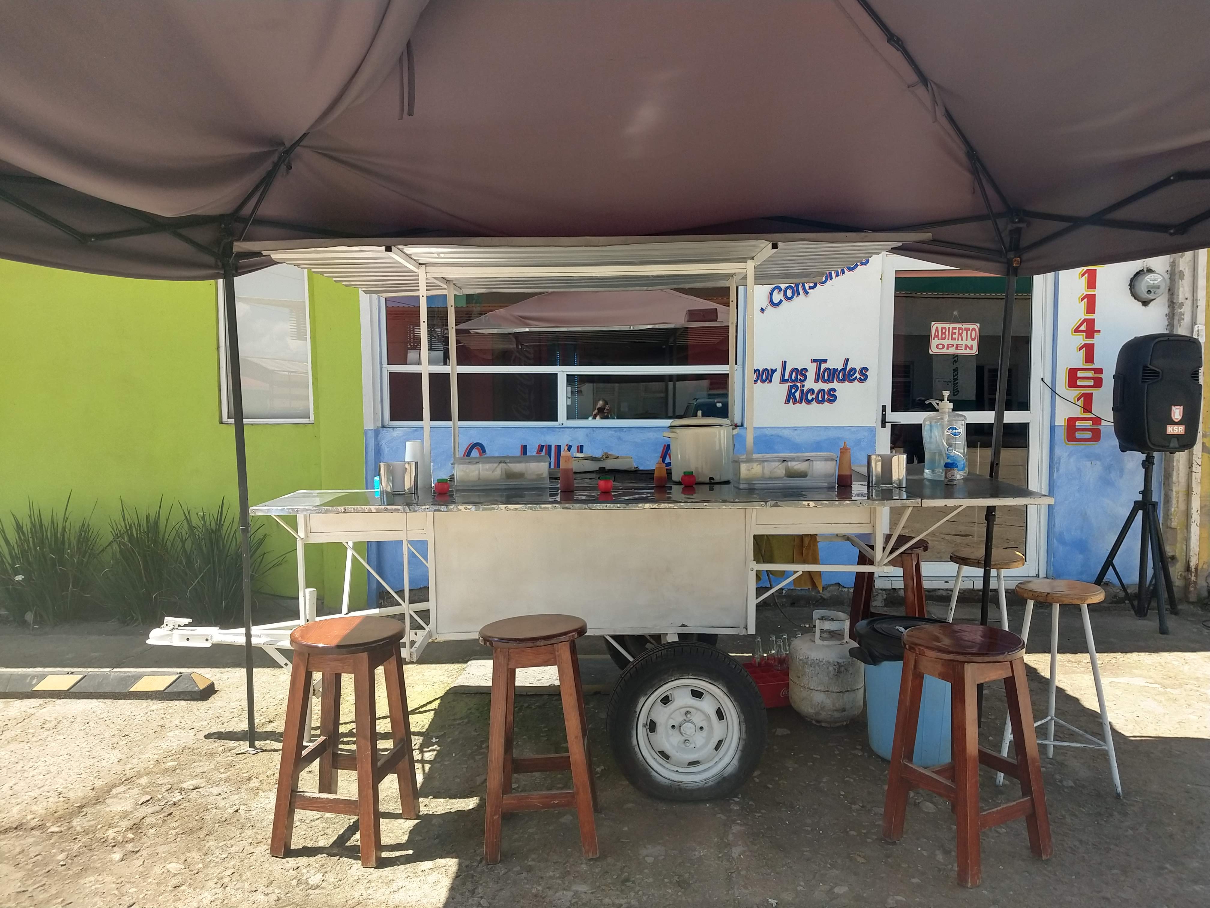 Tacos & Costillas El Pollito image 3