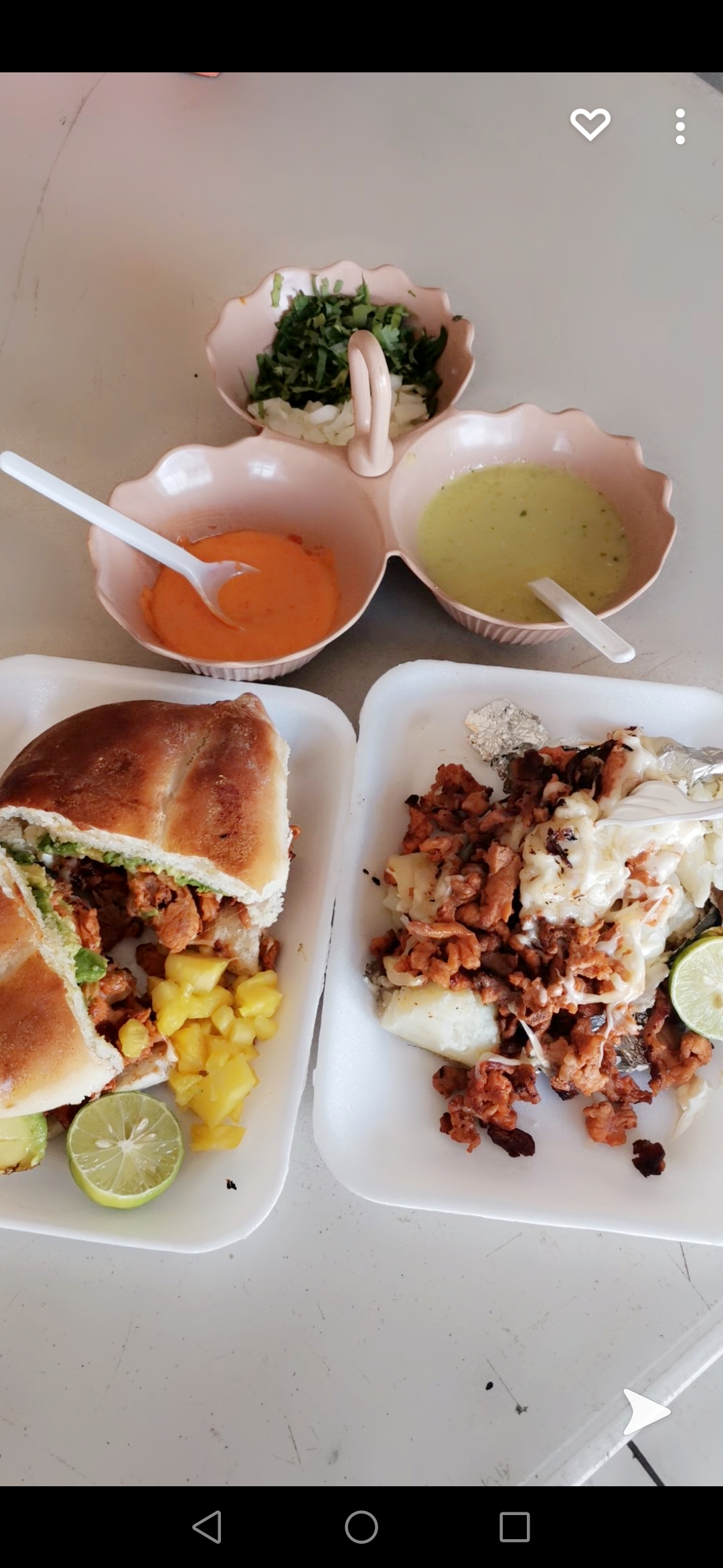 Taqueria la guelaguetza image 1