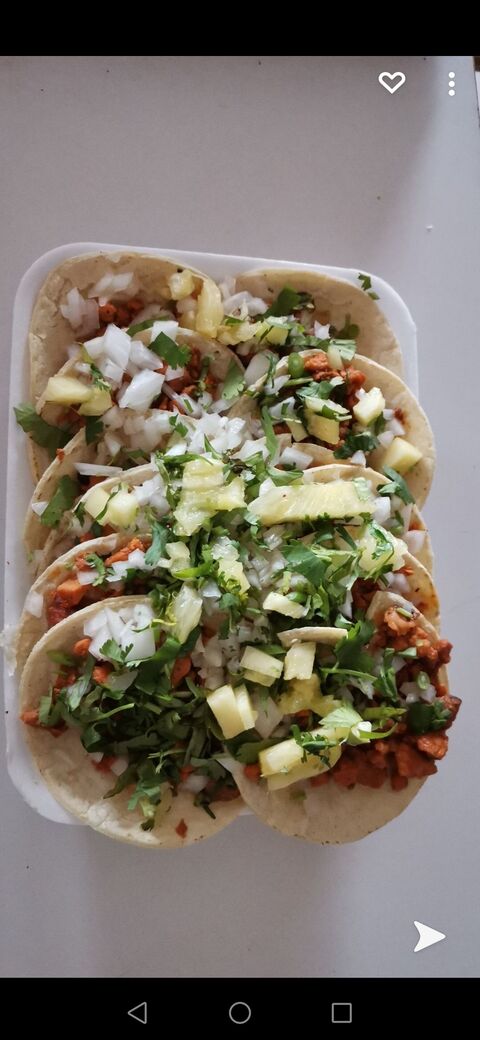 Taqueria la guelaguetza image 2
