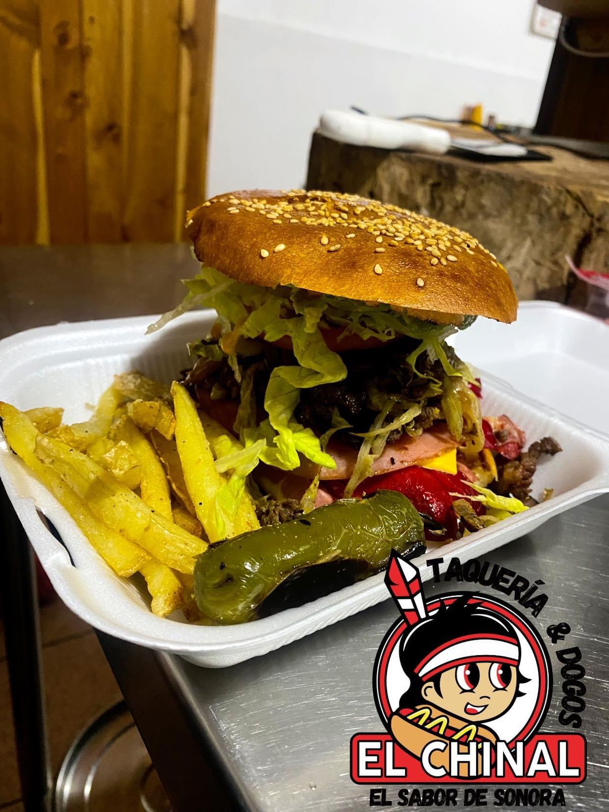 Taquería y Dogos El Chinal image 4