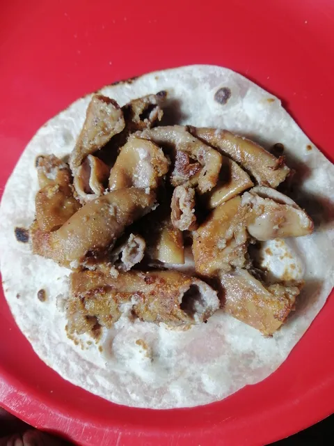 Mariscos Y Tacos El Chore 2 image 3