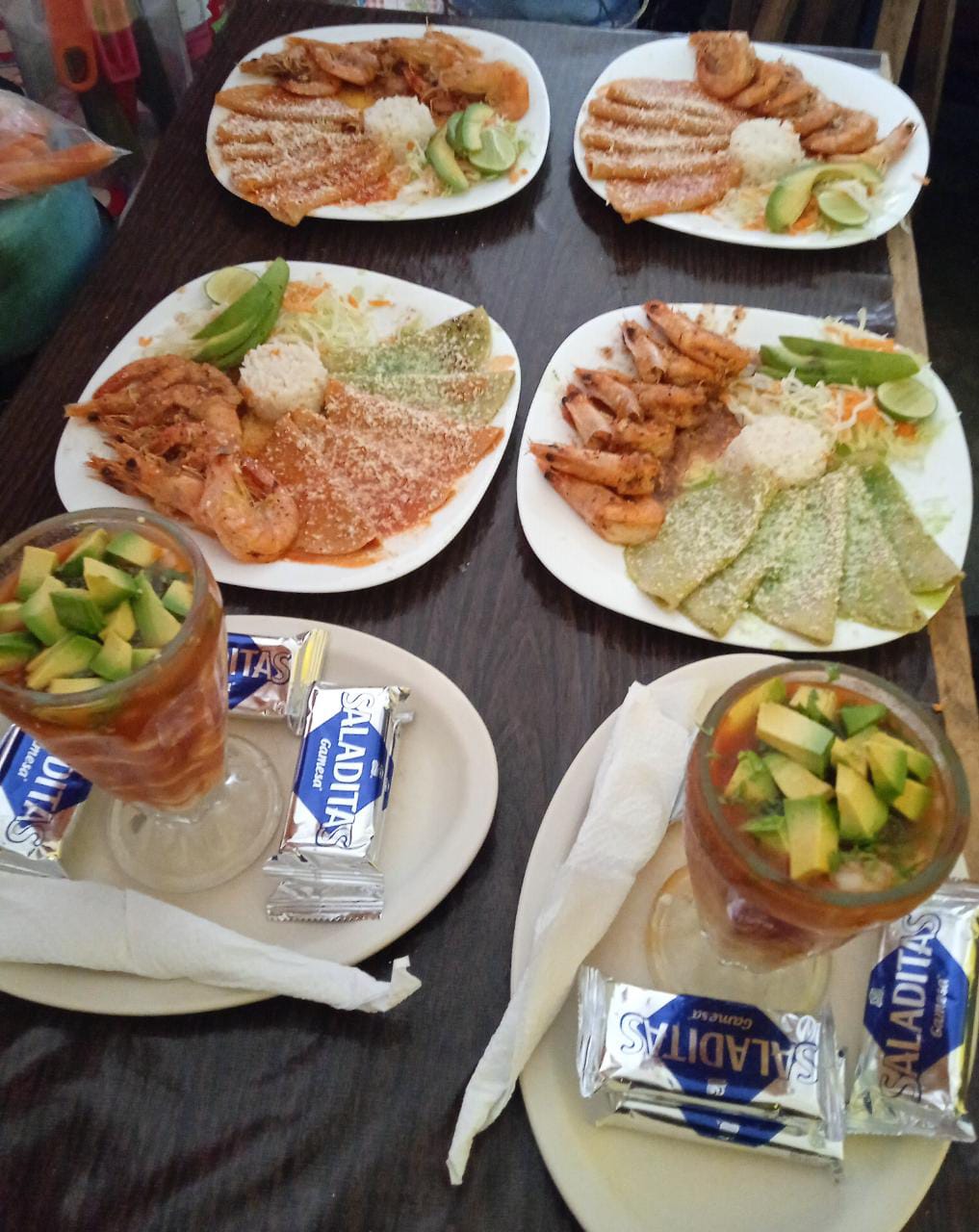 Marisquería y Coctelería ALMORA image 4