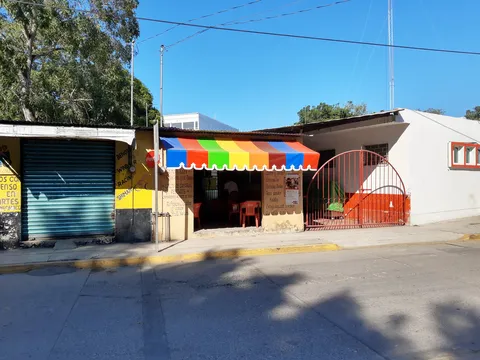 Comedor Roxxy image 1