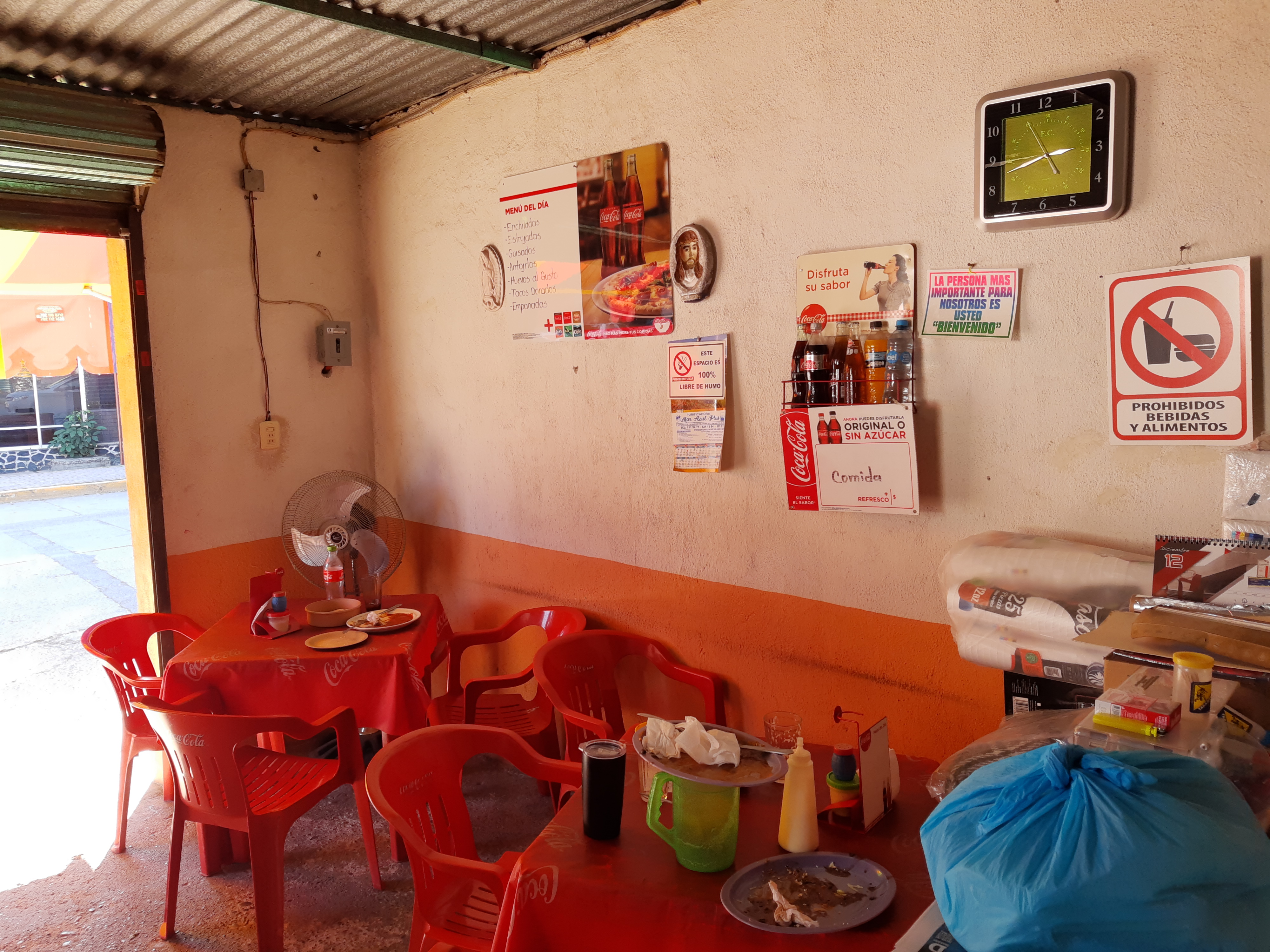 Comedor Roxxy image 5