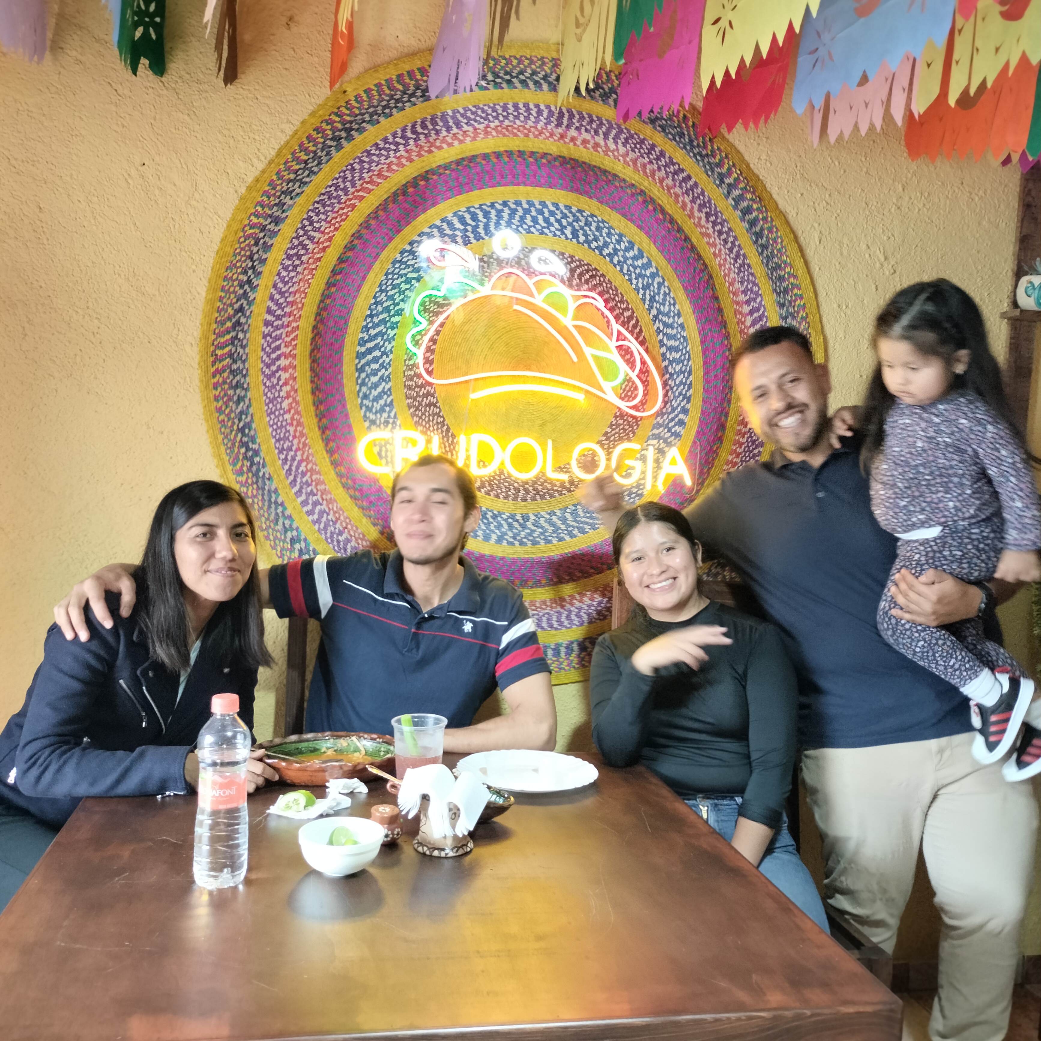 CRUDOLOGÍA tacos y tortas ahogadas image 5