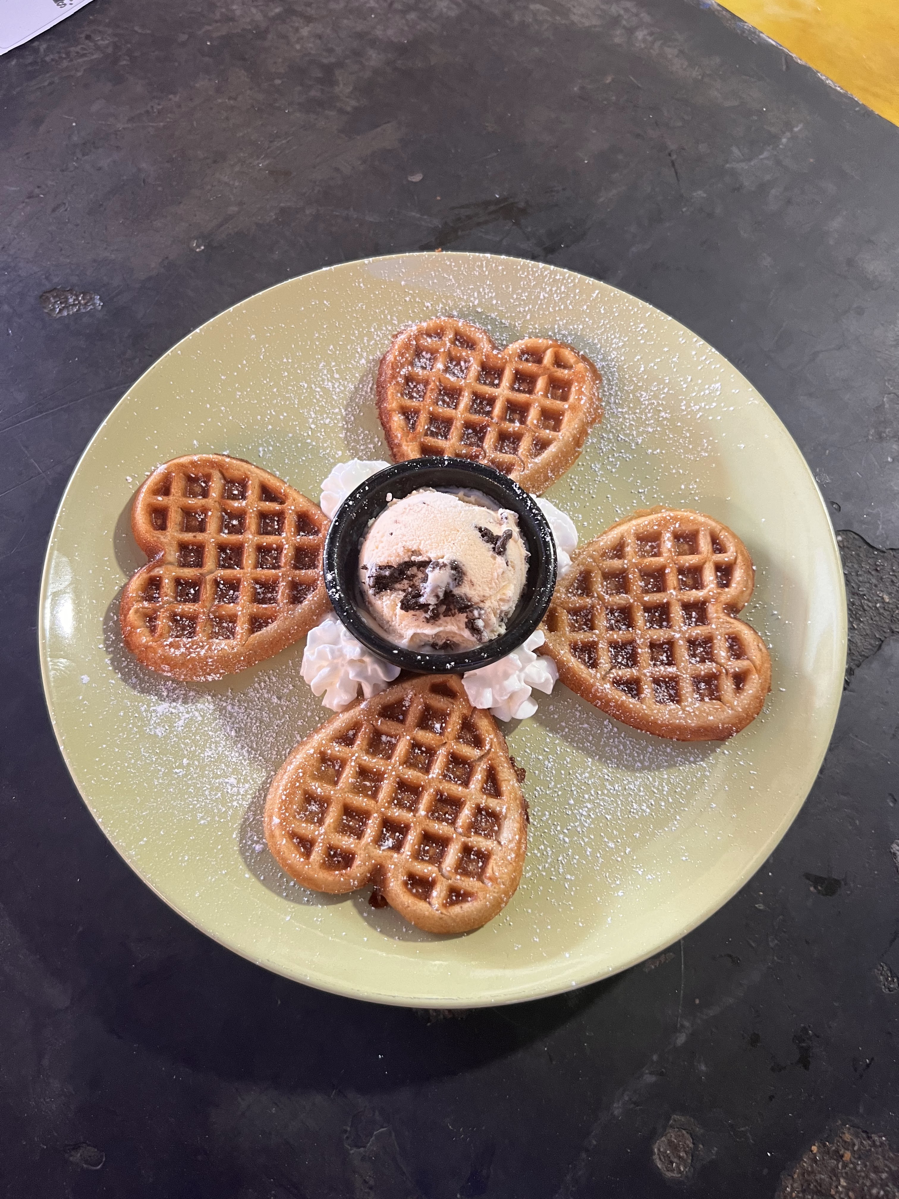 Chora's coffee restaurante image 5