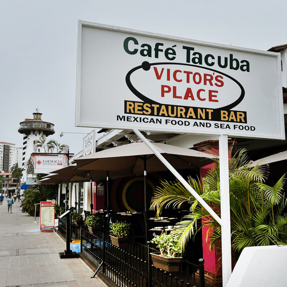 Victor's Place Cafe Tacuba image 1