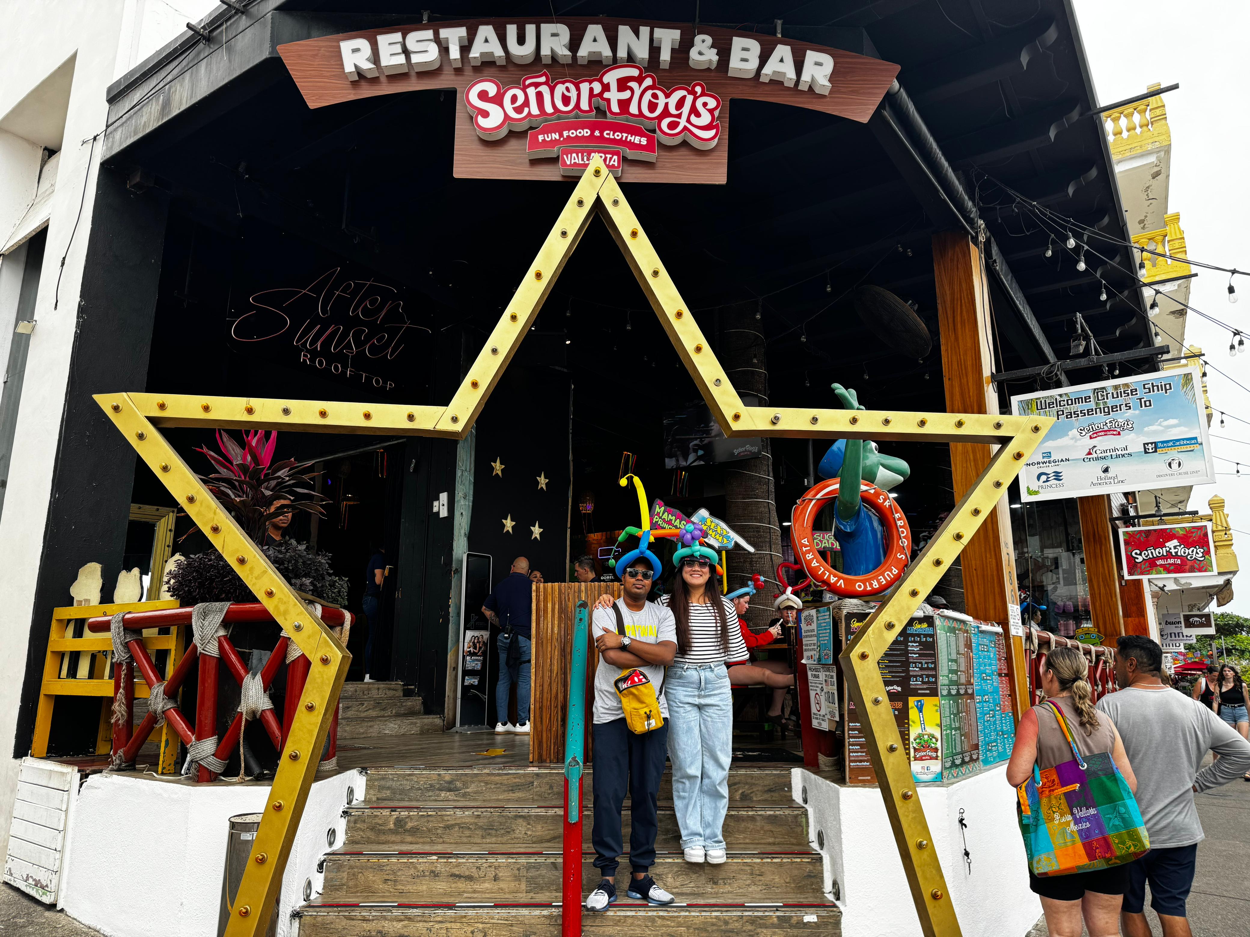 Señor Frog's image 8