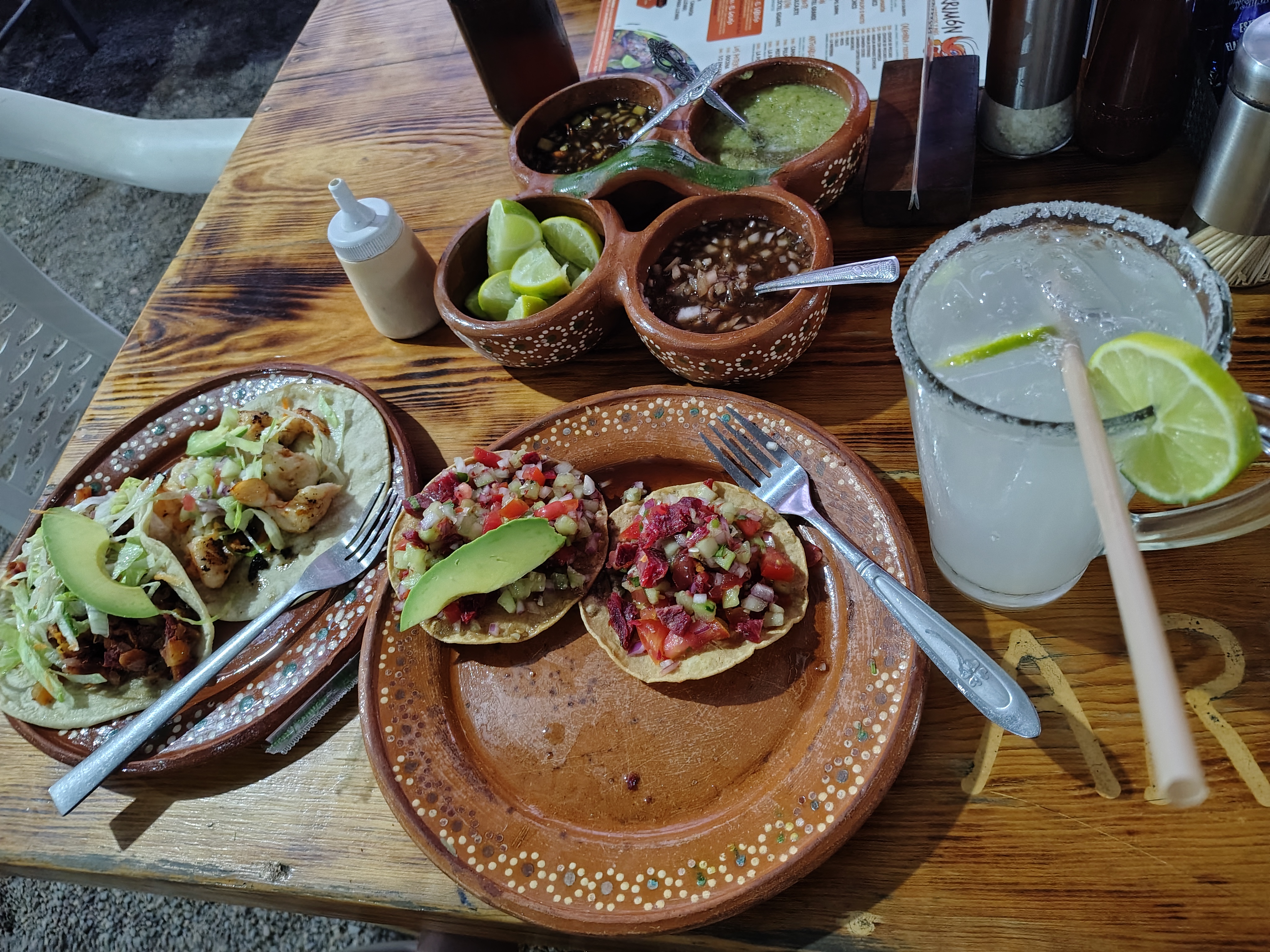 Mariscos "El Arrimón" image 3