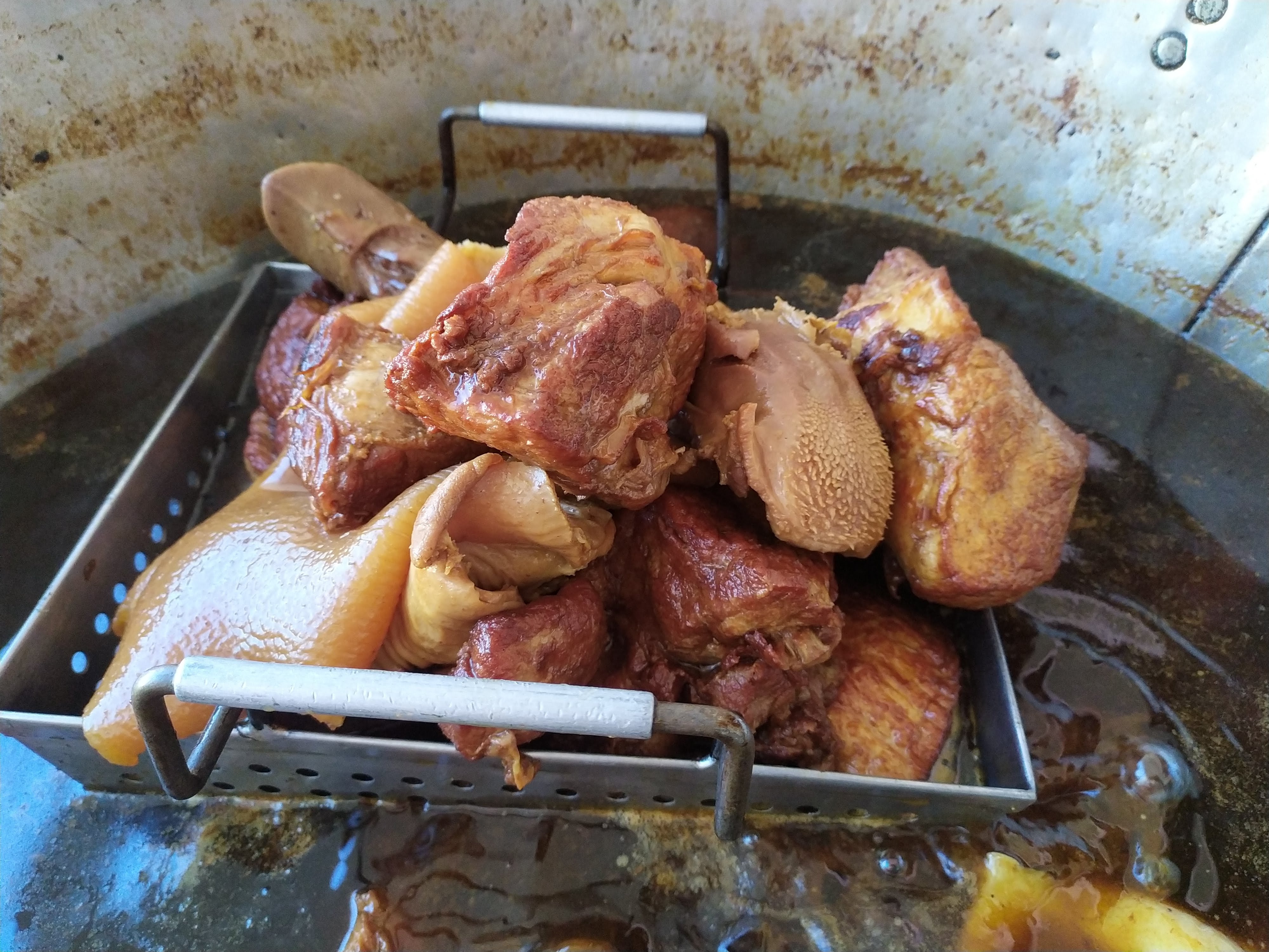 Carnitas Los Chiles taqueria image 7