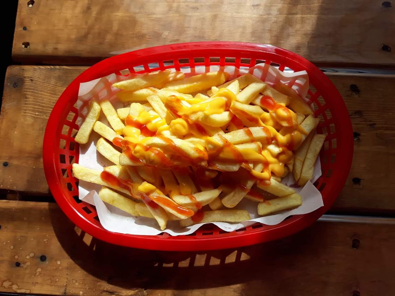 The chingona burger image 3