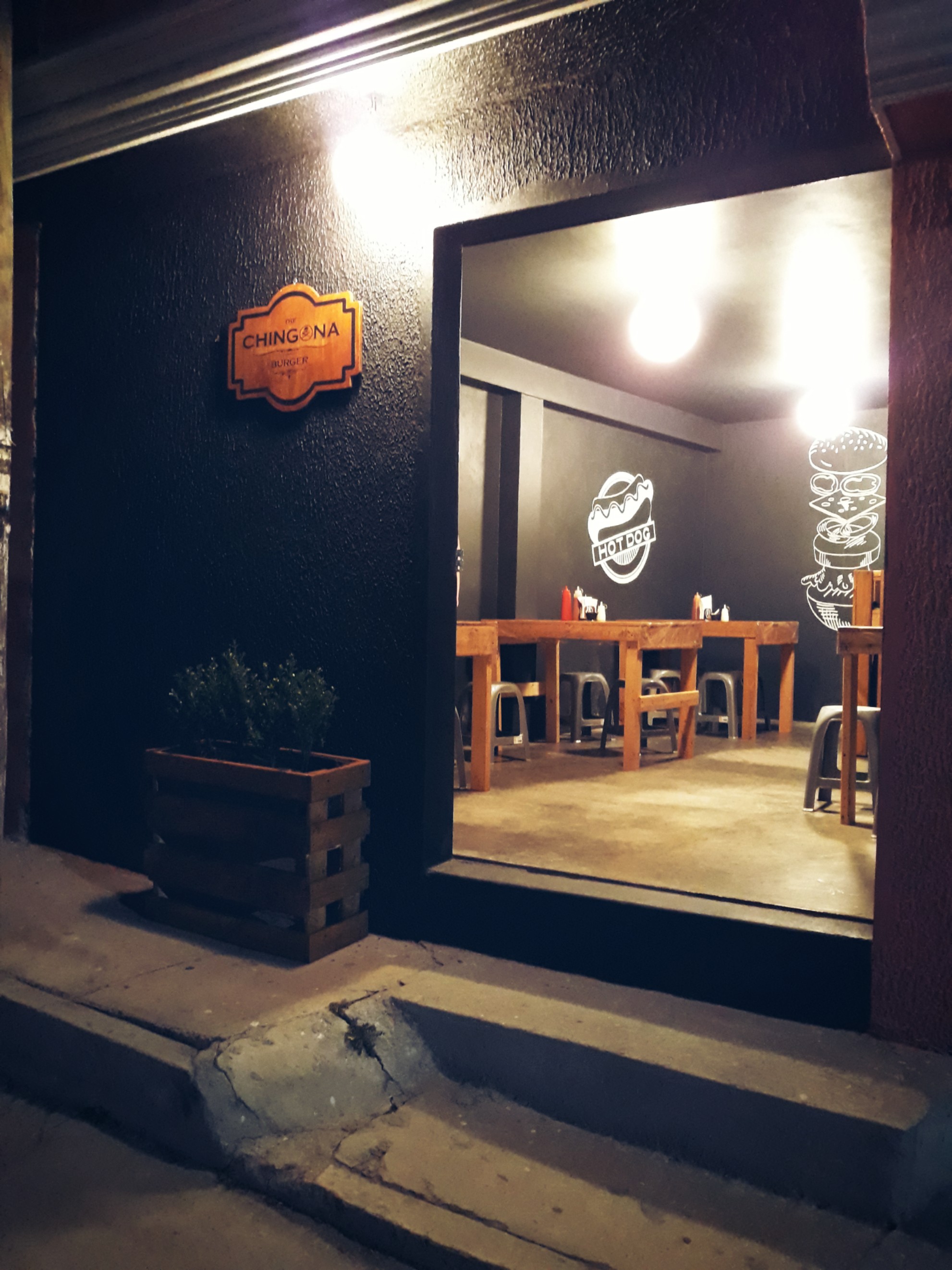 The chingona burger image 6