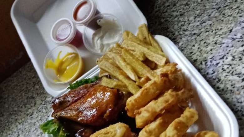 Carlo's Pizza image 8