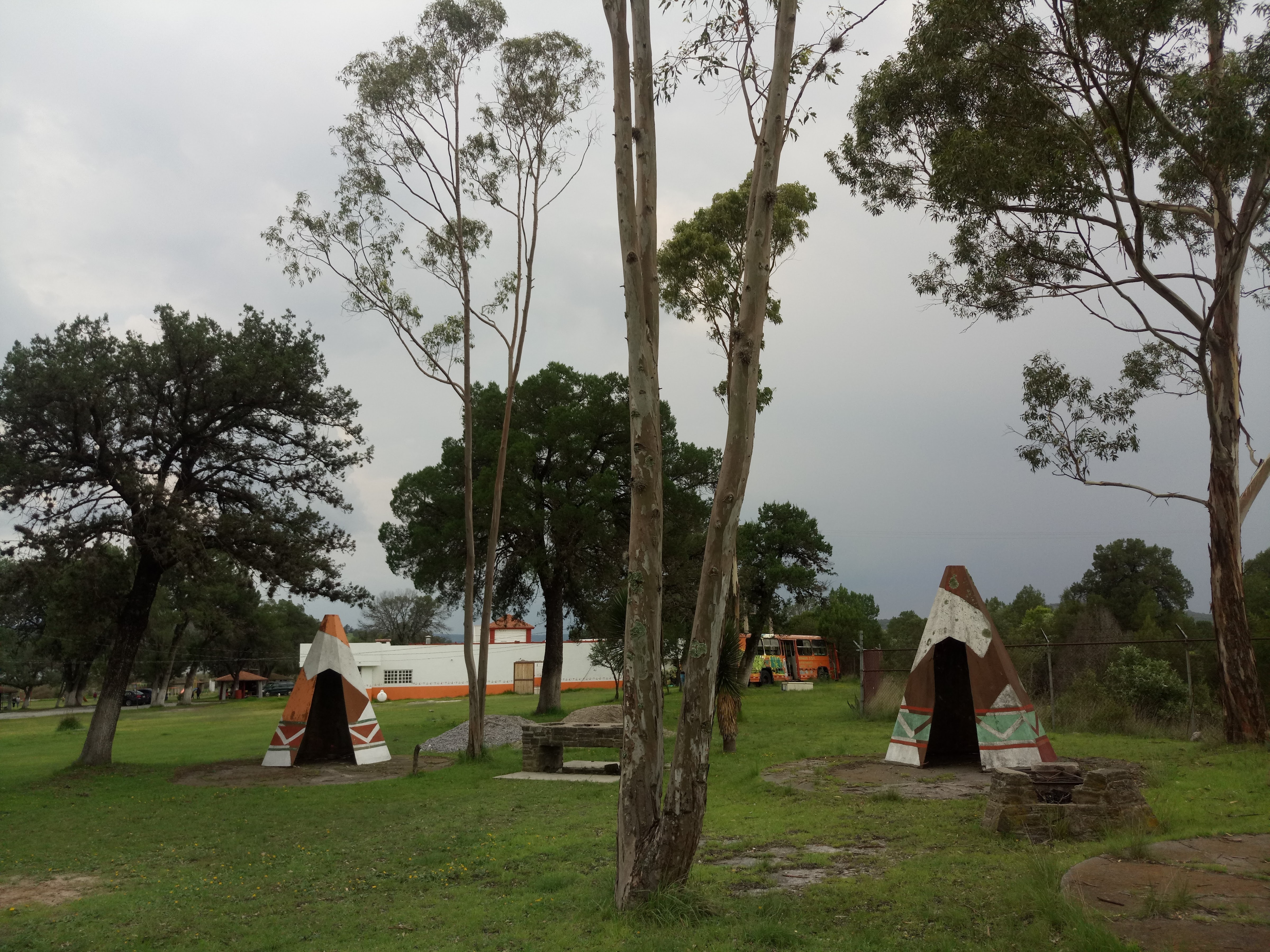 Cabañas "El Apache" image 5