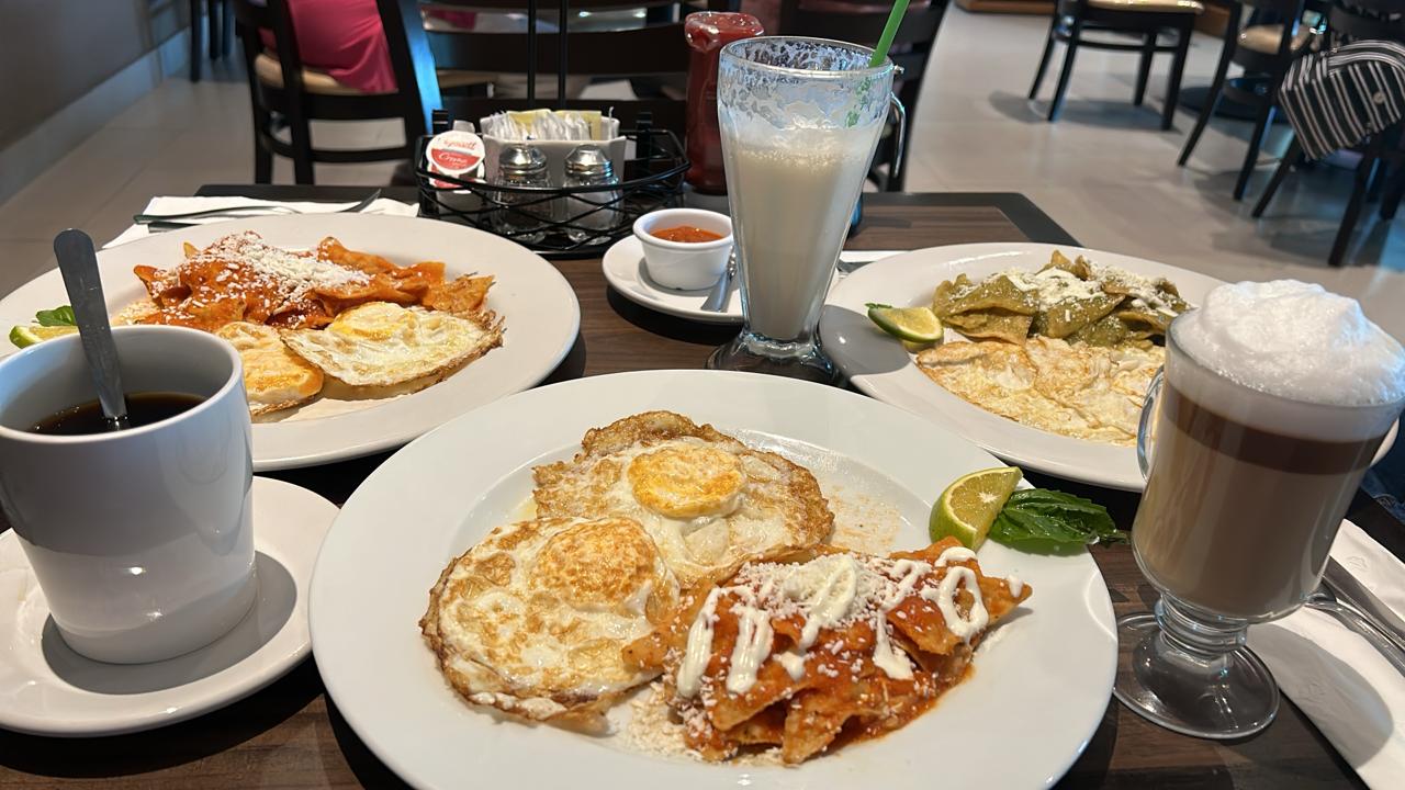 Moonstar Cafe image 2