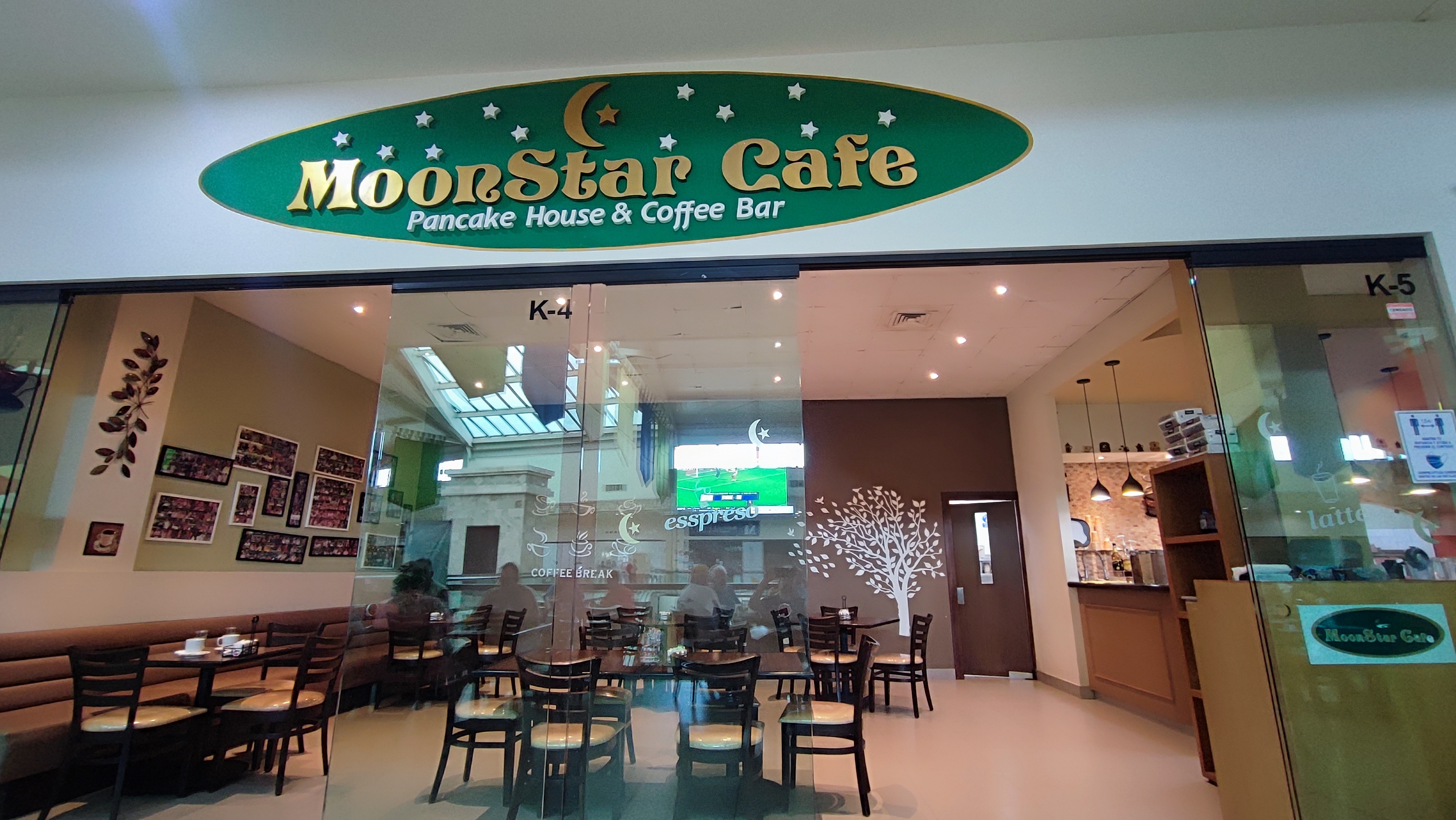 Moonstar Cafe image 3