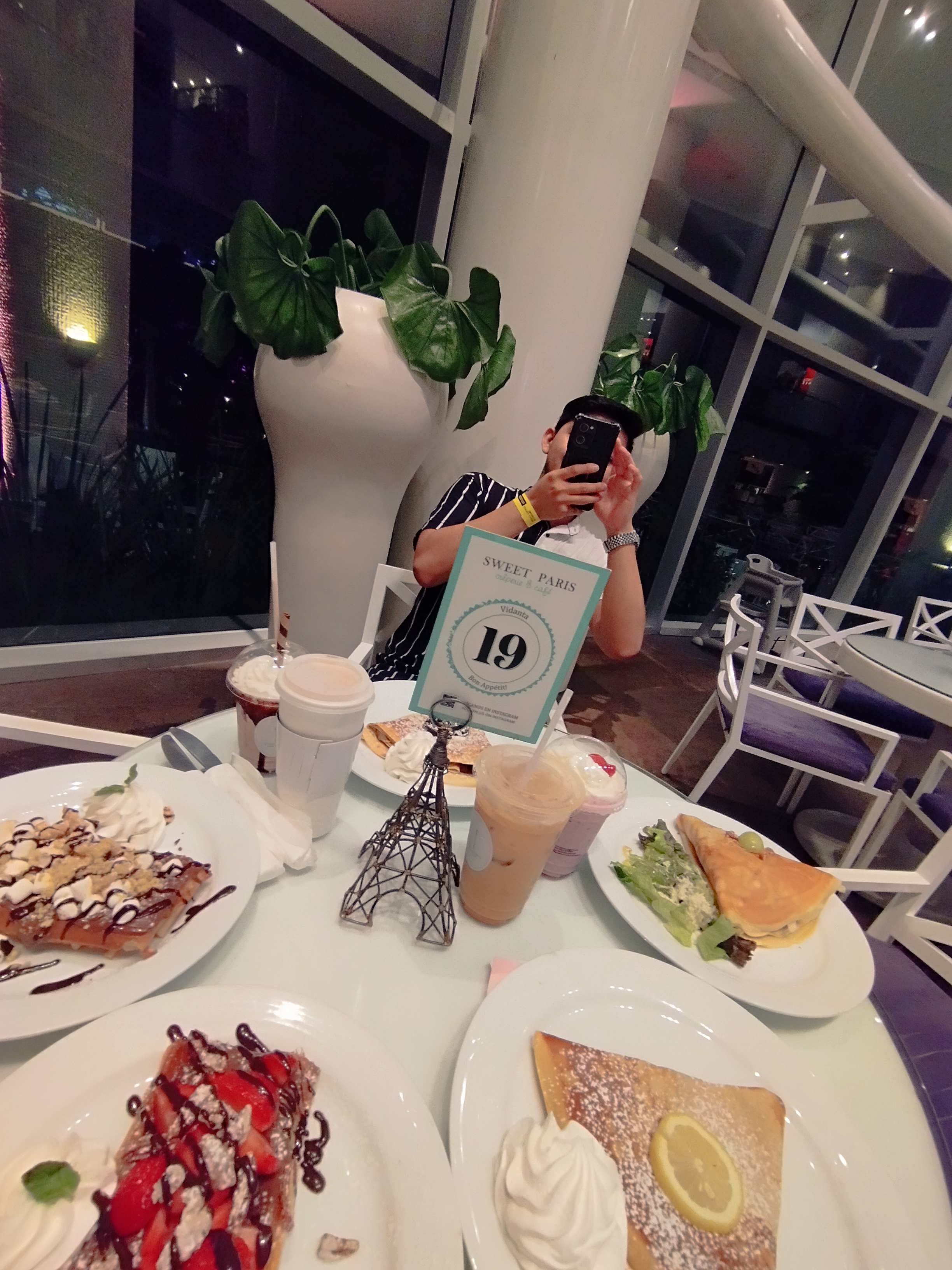 Sweet Paris Crêperie & Café image 9