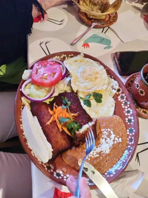 Pollo Feliz image 3