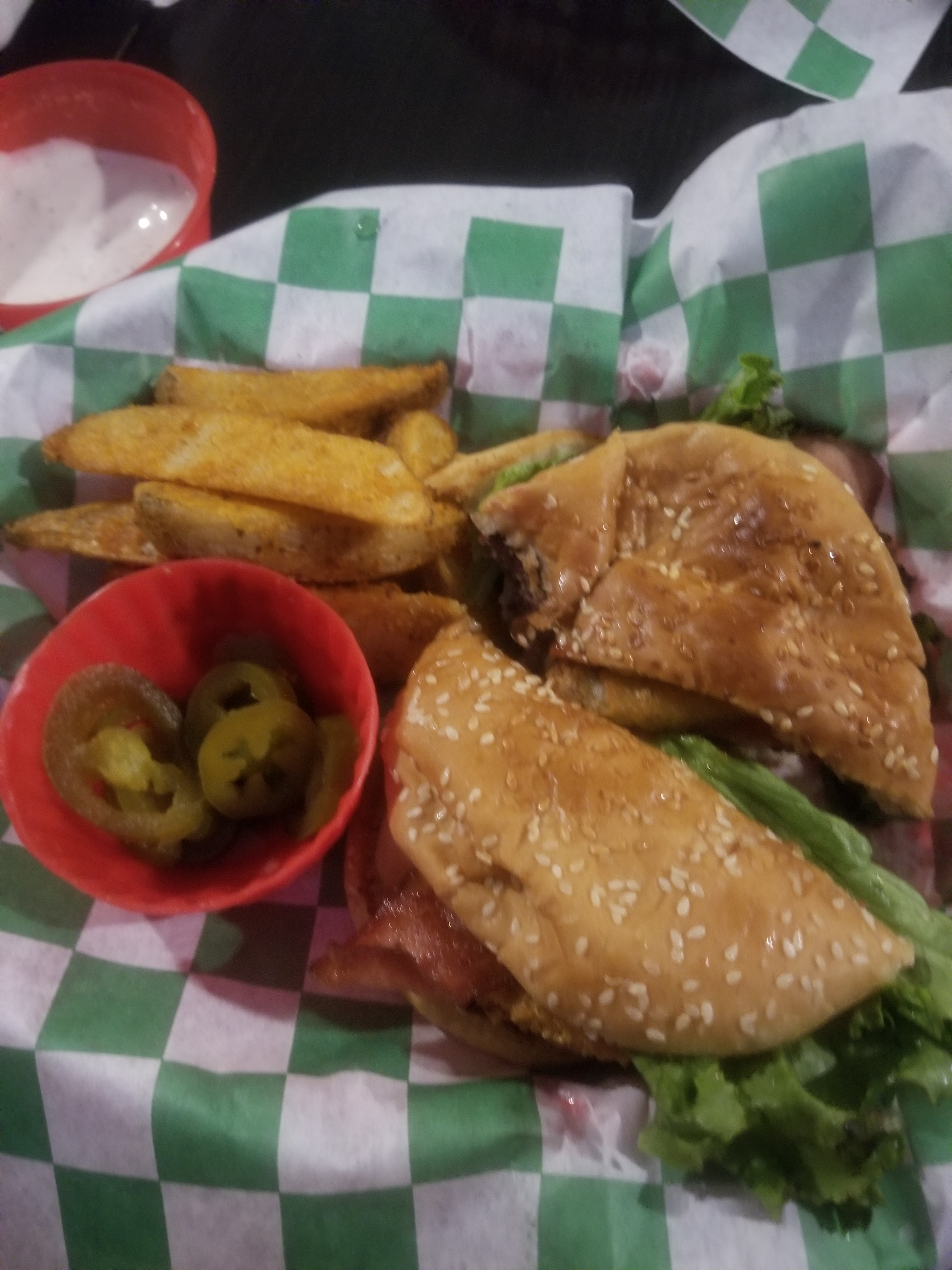 WINGS & BEER, Alitas, Burguers image 3