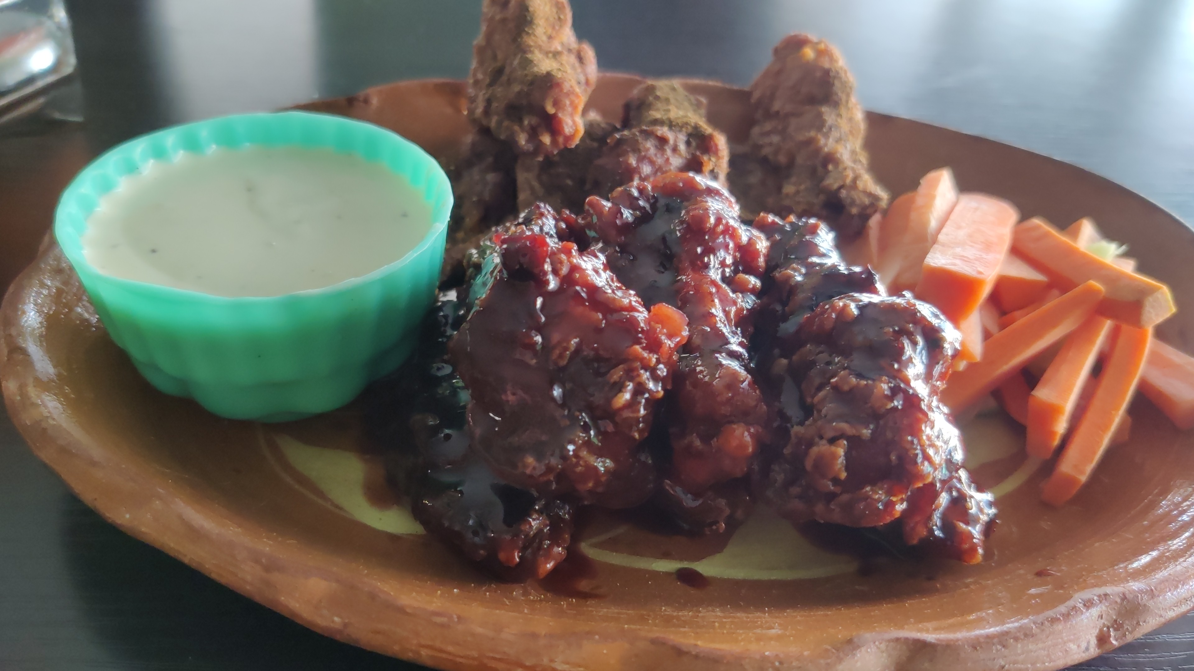 WINGS & BEER, Alitas, Burguers image 9