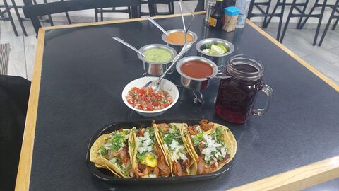 Tacos Los Paiza's Tuguiom image 5