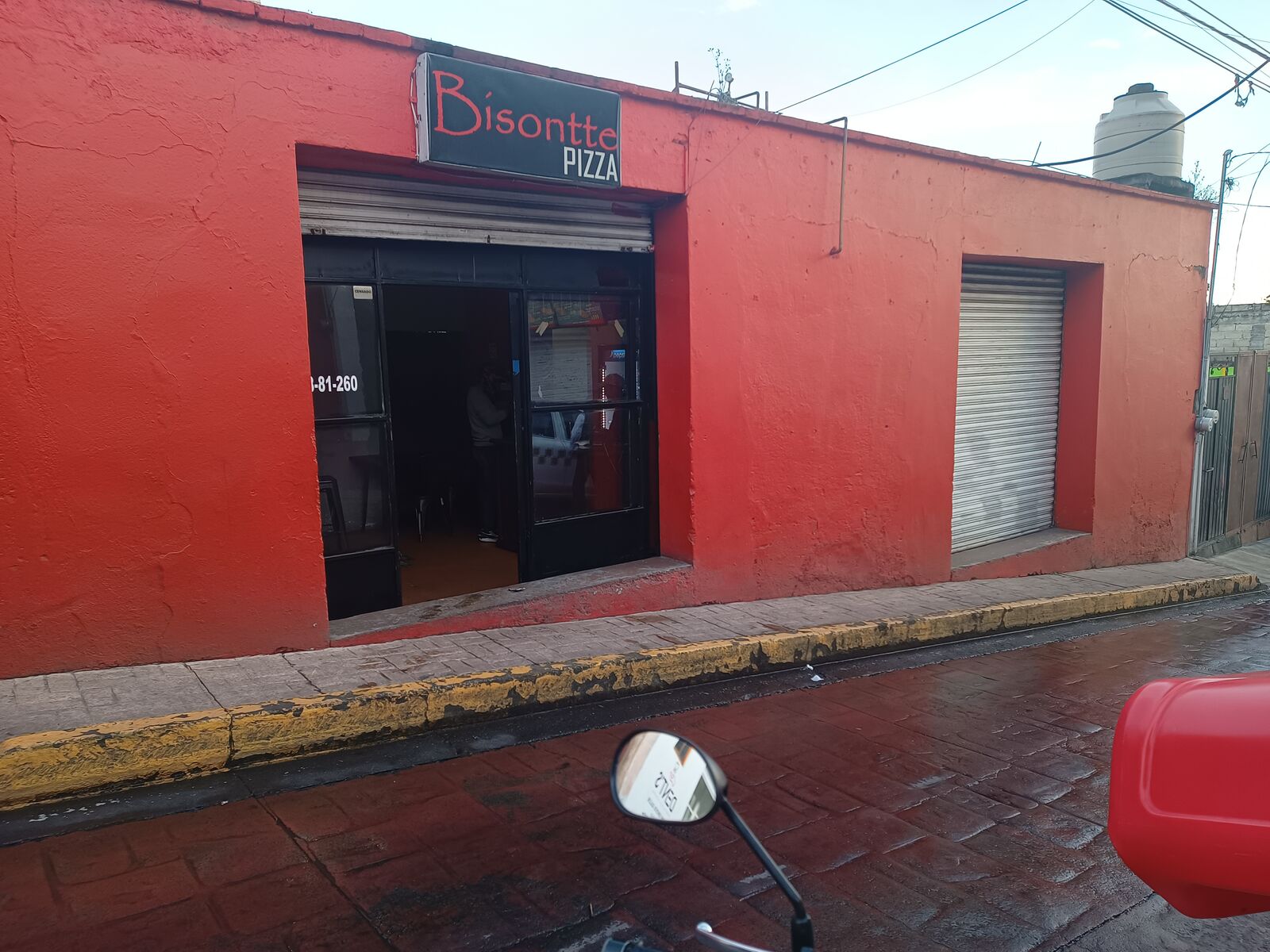 Bisontte Pizza image 4