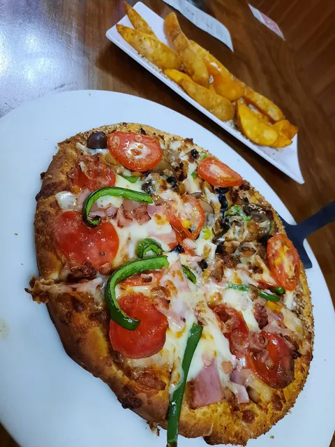 Pizza image 4