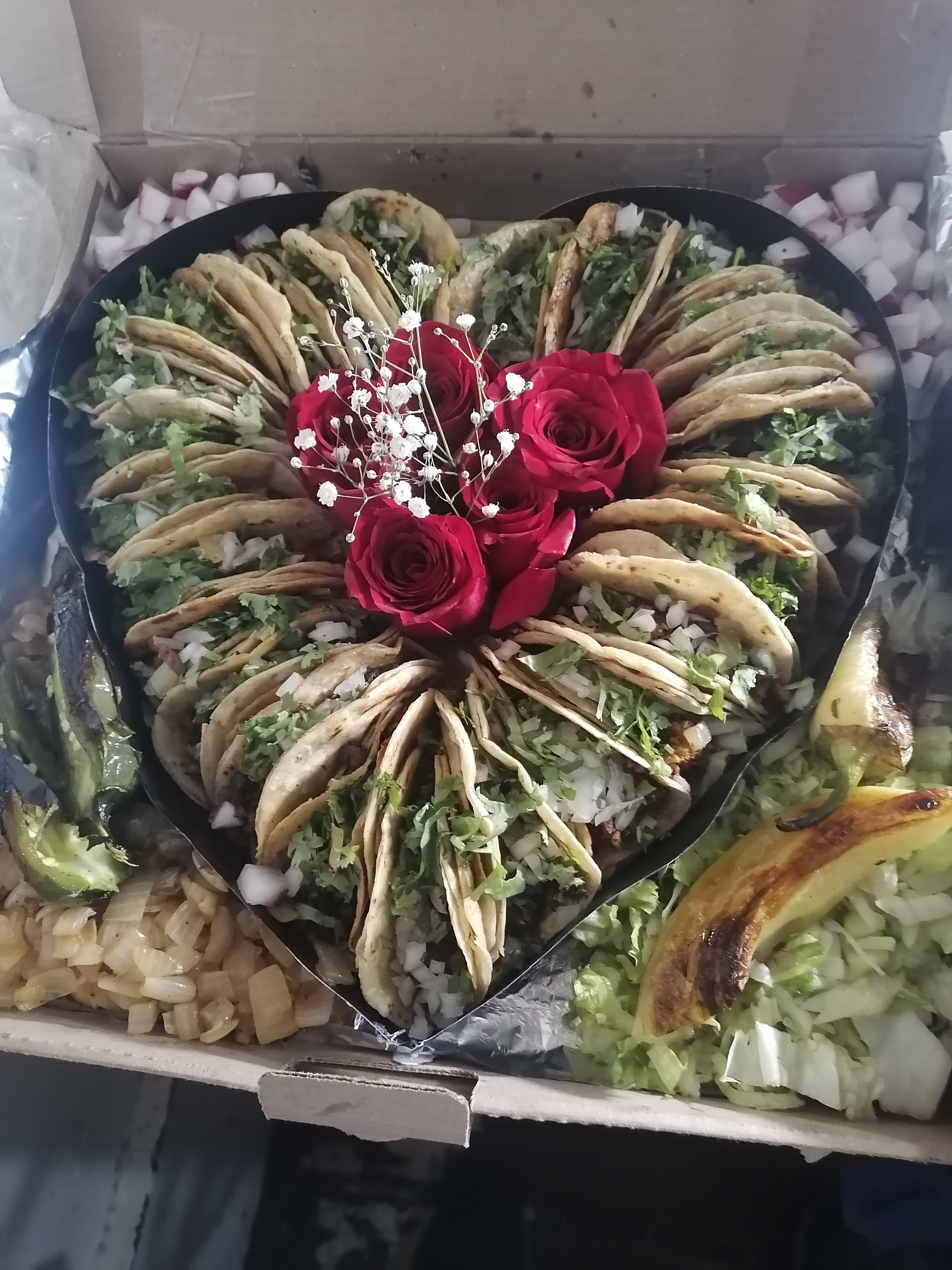 Taqueria los tres barbones image 2