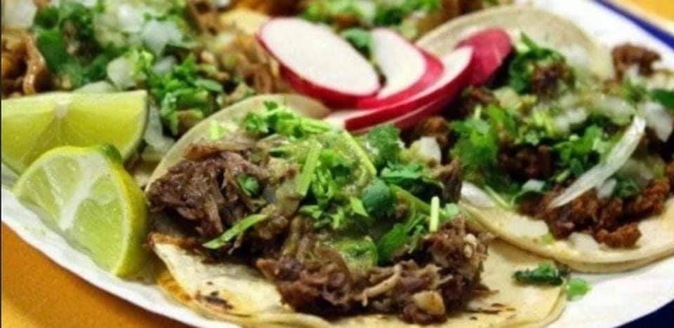 Taqueria los tres barbones image 5