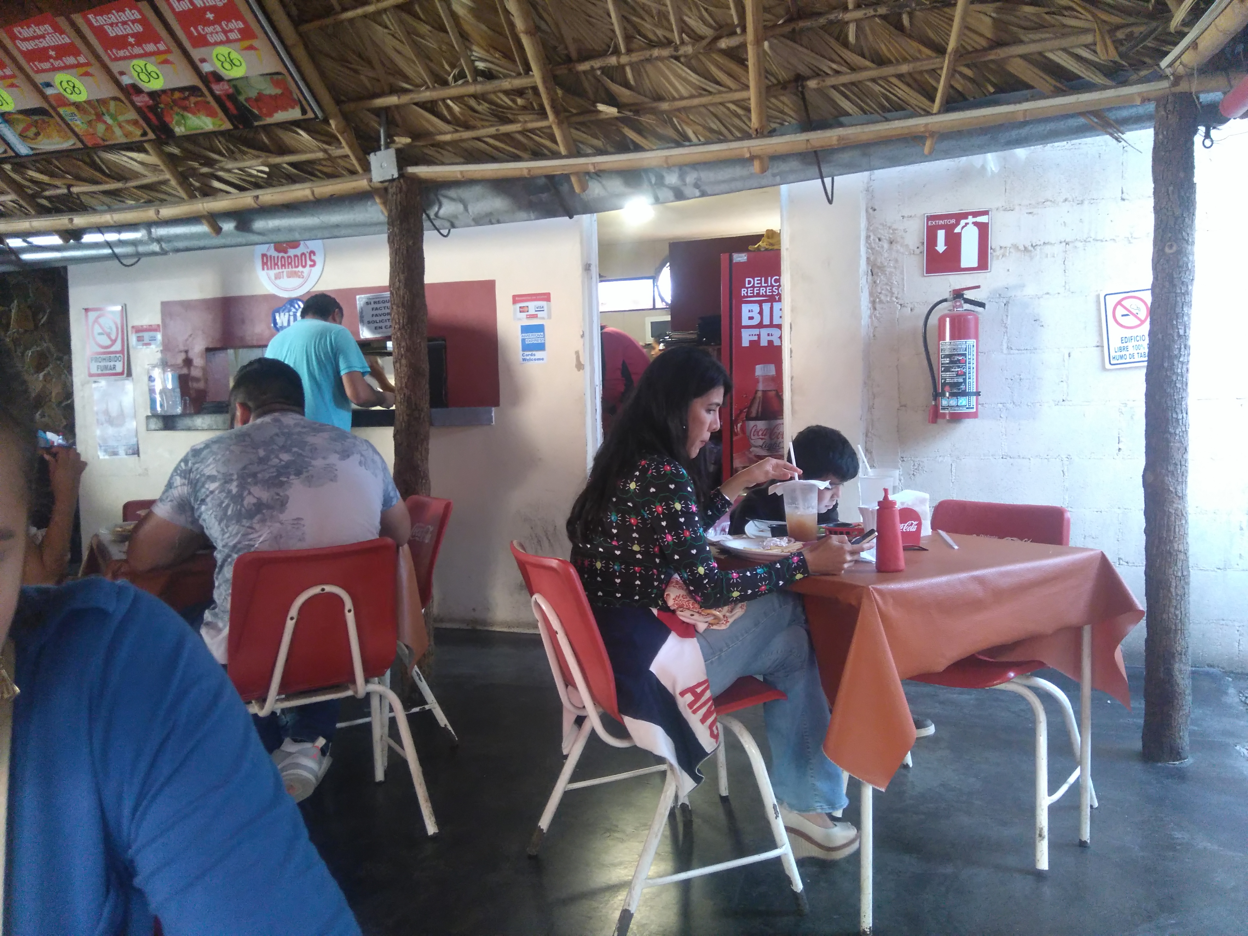 Rikardo's Rikas wings image 7