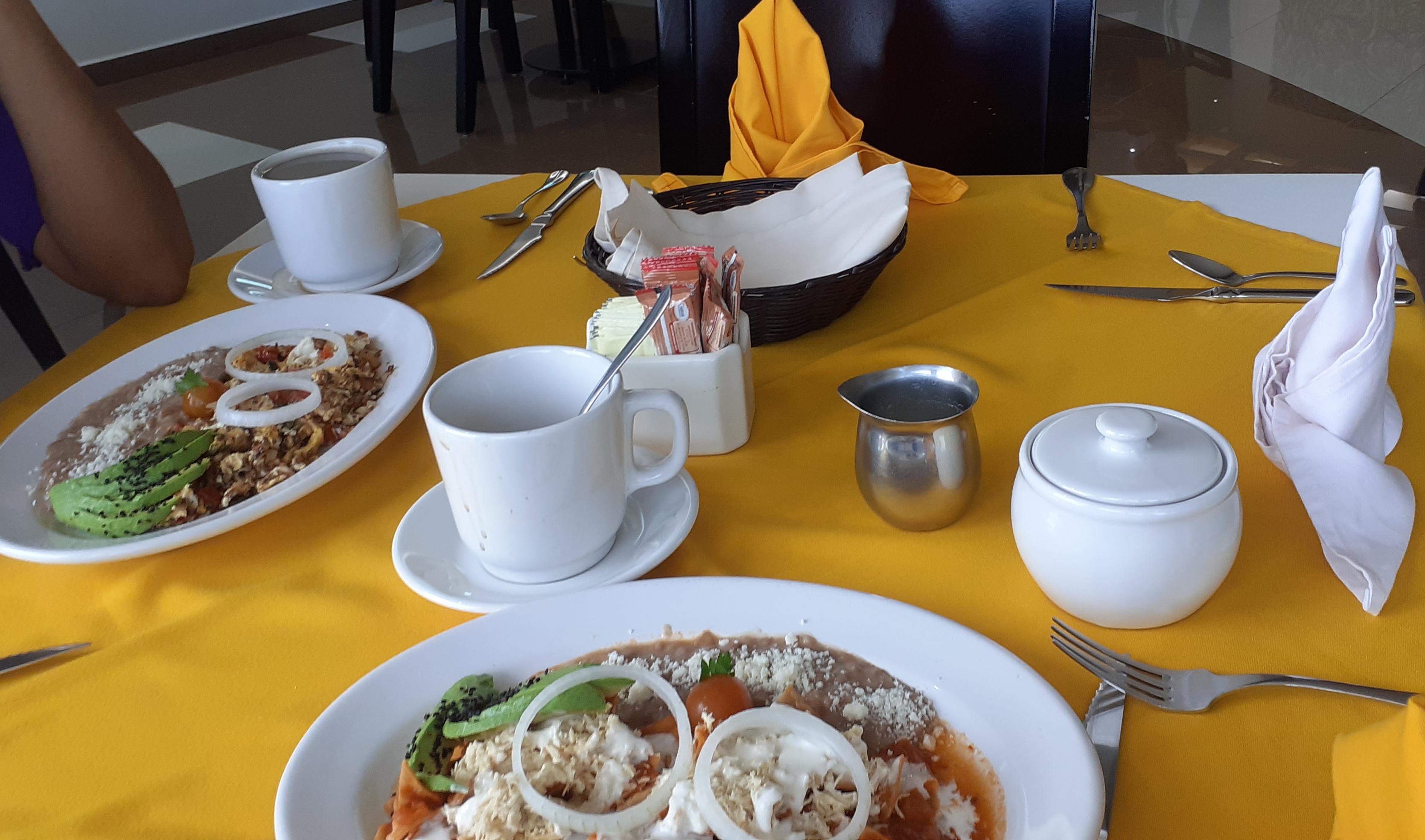 Restaurante Y Bar CARRARA image 3