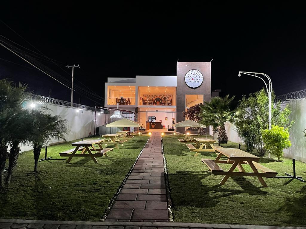 Asadero Sinaloense "Las Cabrerías" image 3