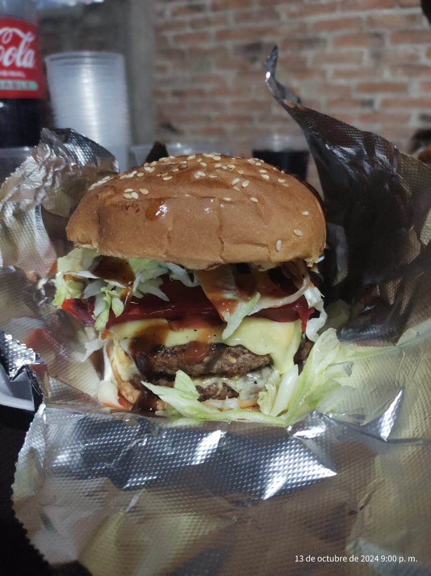 Hamburguesas Al Carbón La Rocka image 7